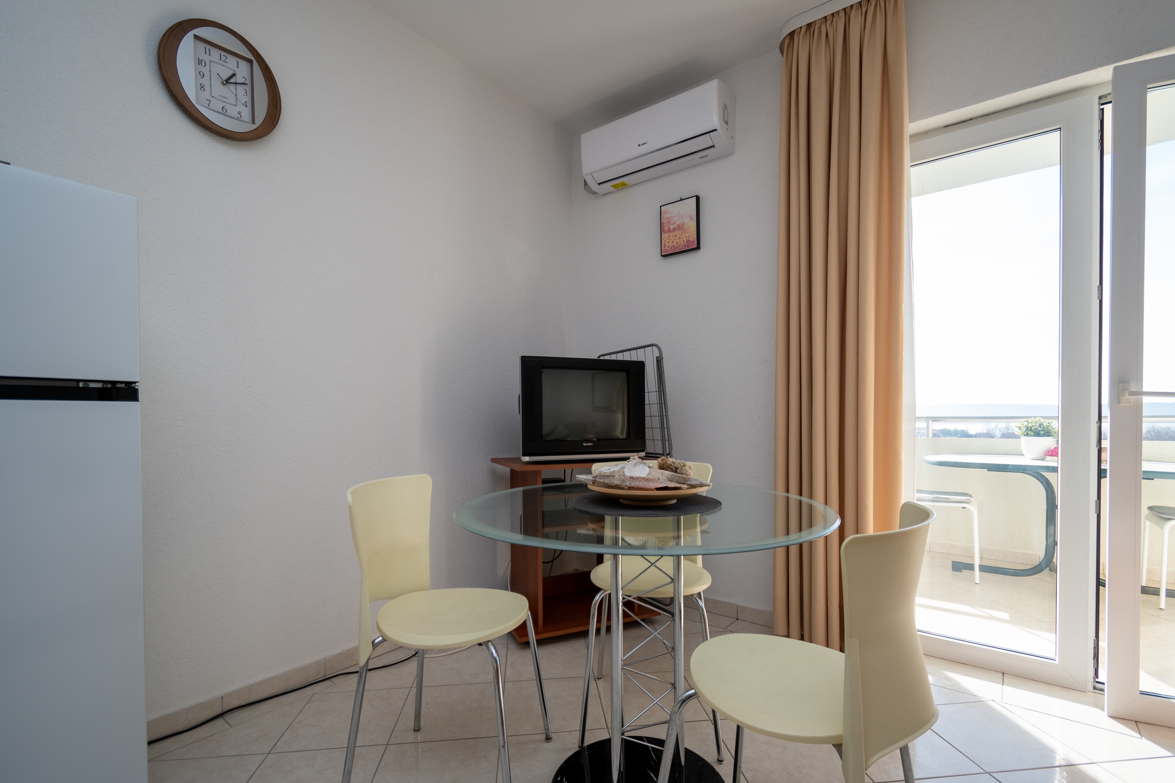 Studio flat with terrace and sea view Ljubač, Zadar  AS-a