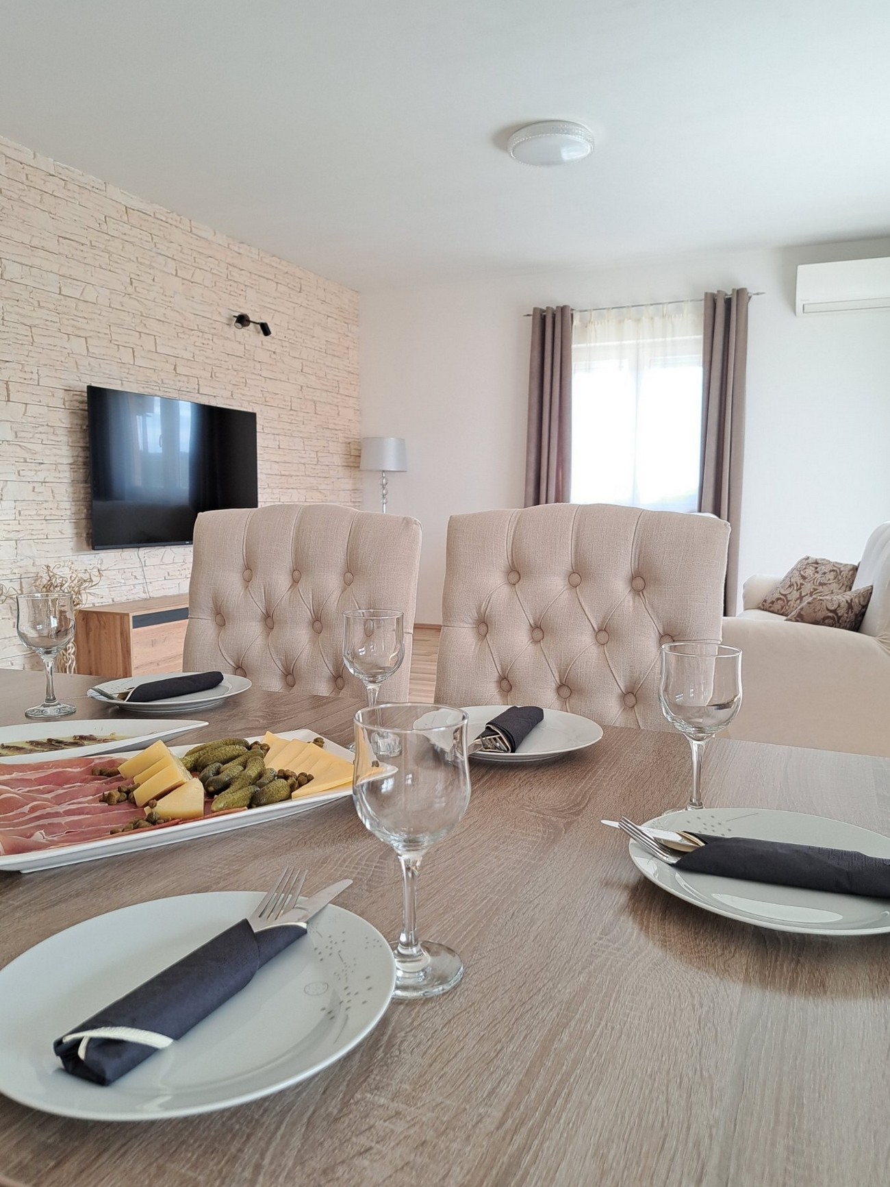 Three bedroom house with terrace Šibenik  K