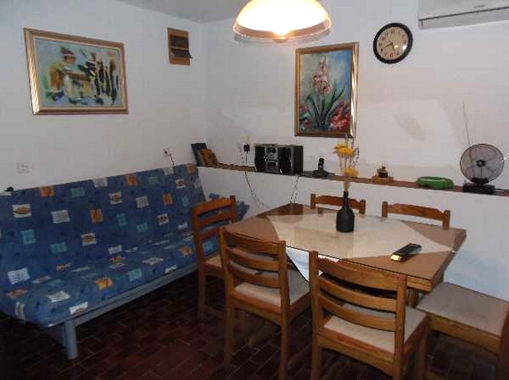 Two bedroom apartment near beach Tkon, Pašman (A-21943-d)