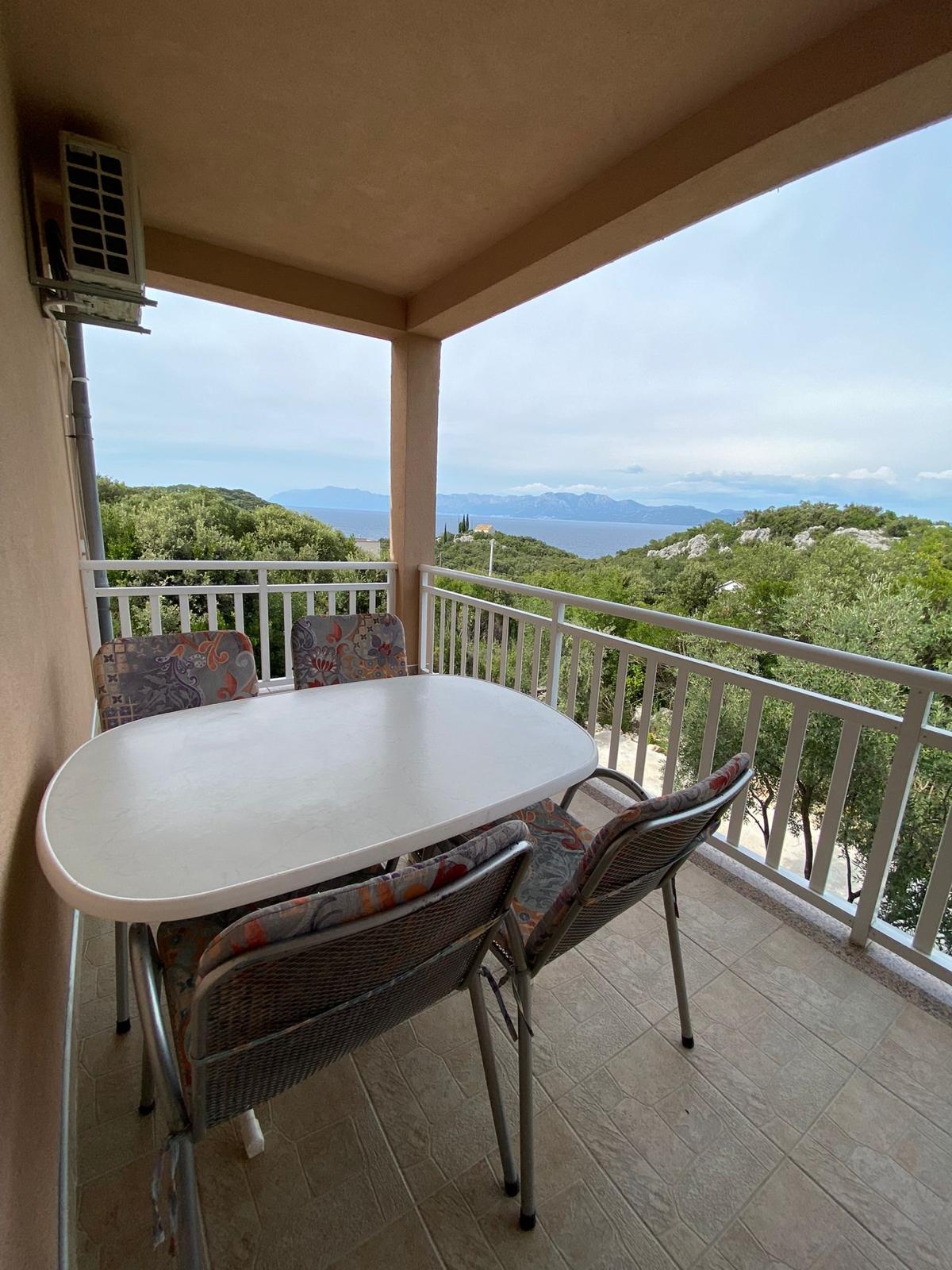 One bedroom apartment with balcony and sea view Cove Osobjava, Pelješac  A-b