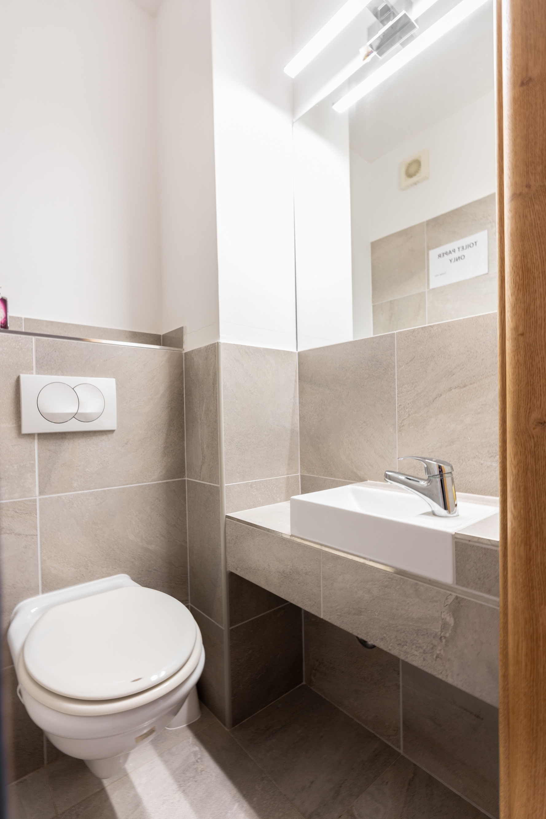 Two bedroom apartment near beach Omišalj, Krk  A-a