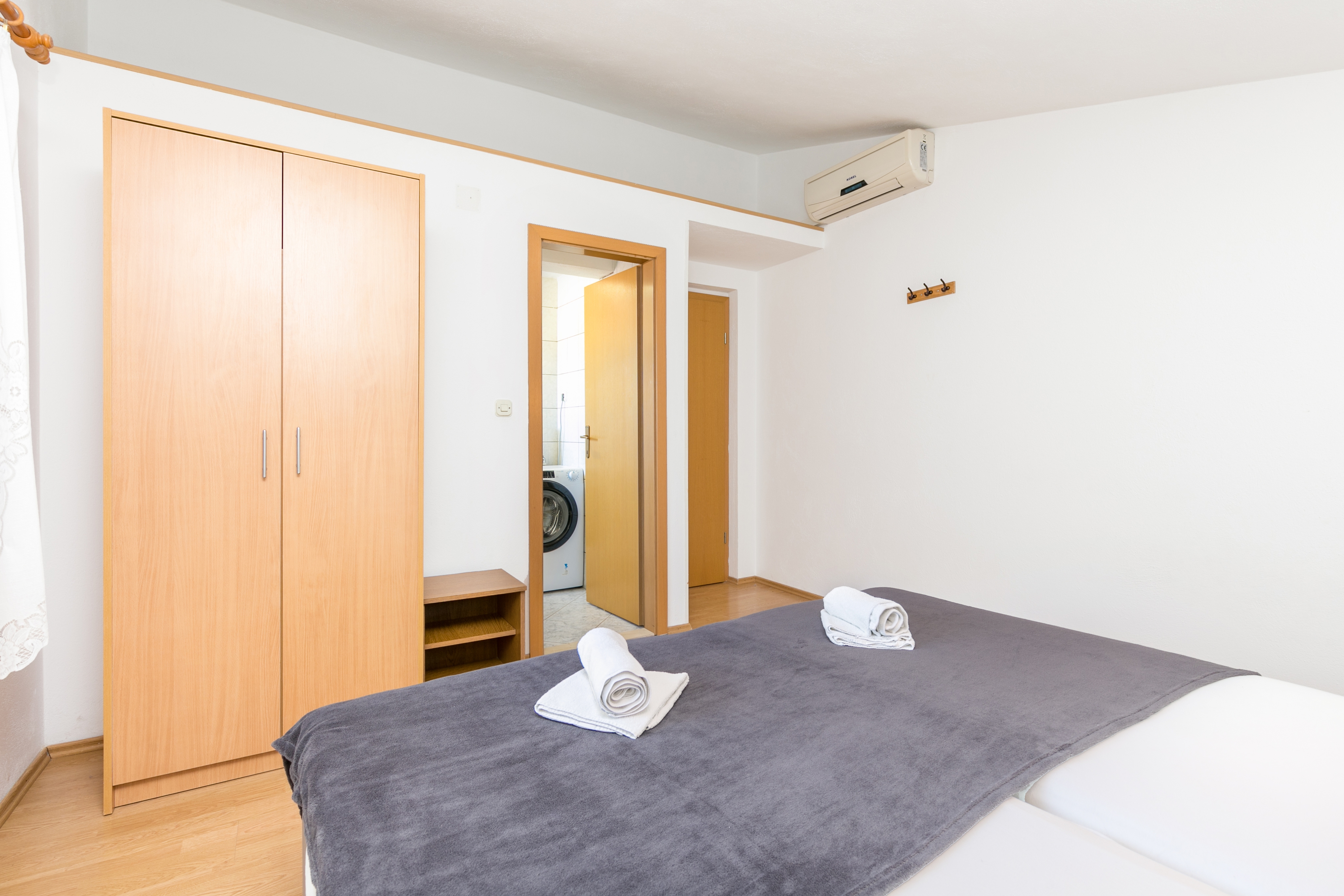 Four bedroom apartment with terrace and sea view Kaštel Štafilić, Kaštela  A-a