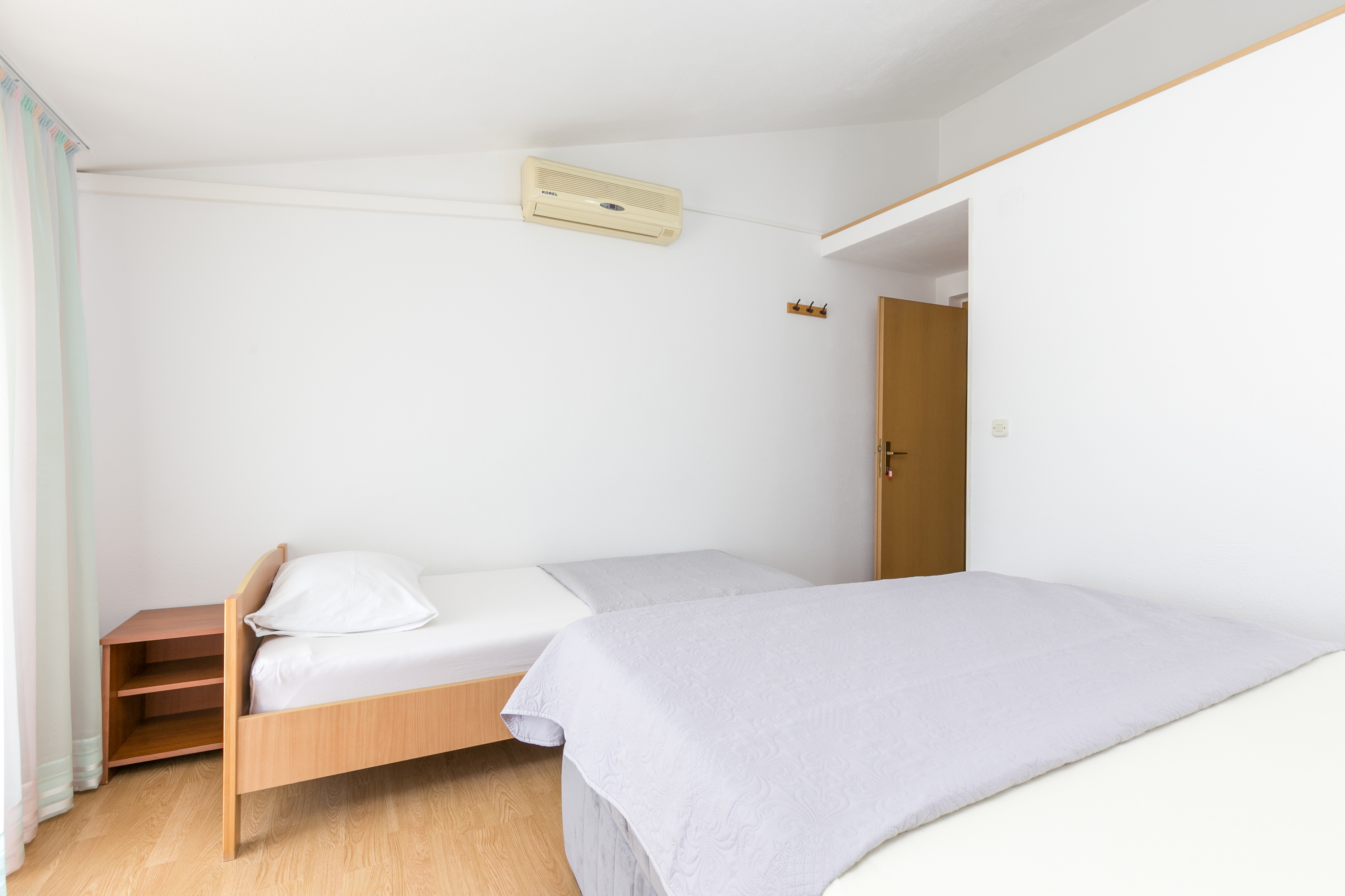 Four bedroom apartment with terrace and sea view Kaštel Štafilić, Kaštela  A-a