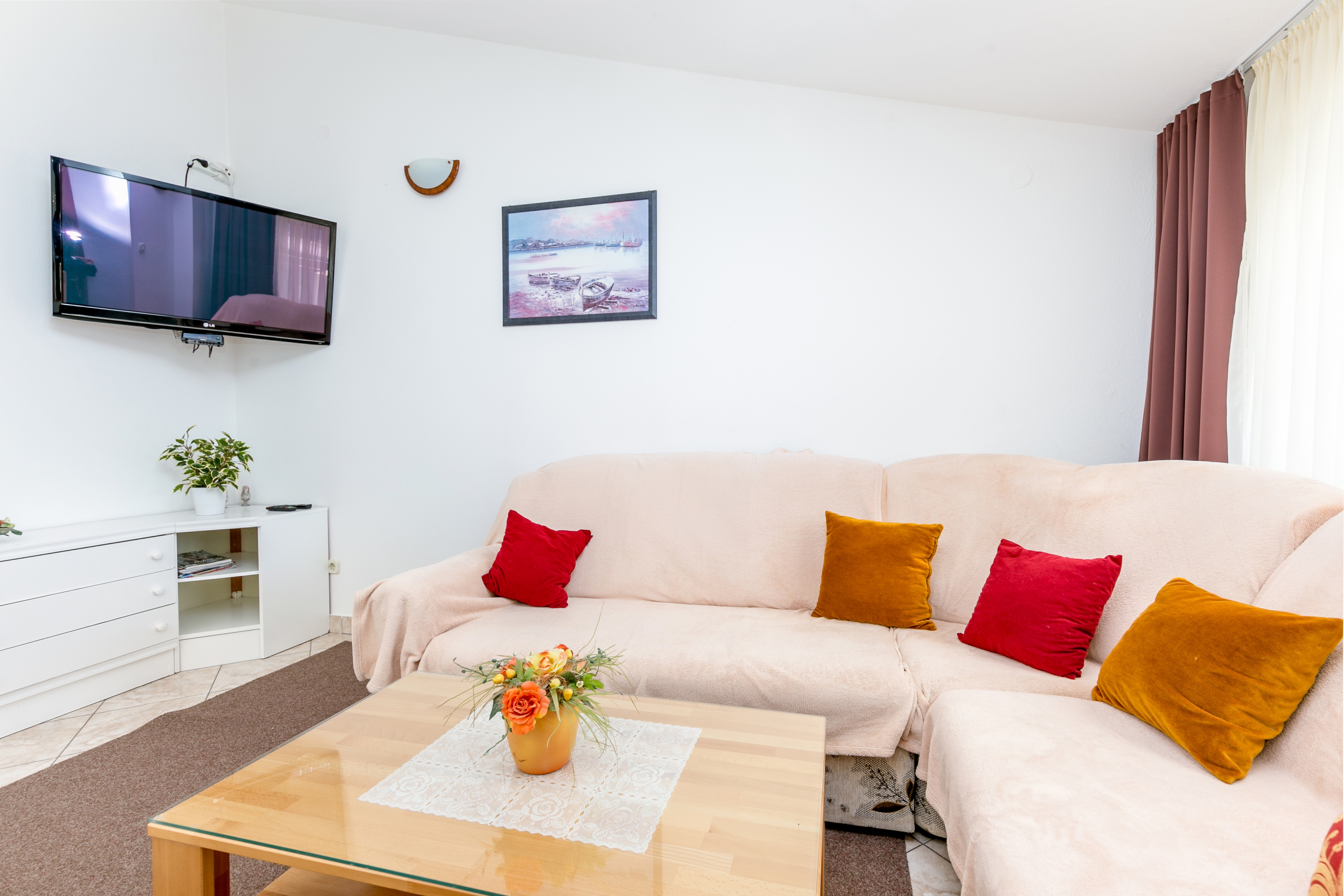 Four-bedroom apartment with terrace and sea view Kaštel Štafilić, Kaštela (A-21948-a) Four-bedroom apartment with terrace and sea view Kaštel Štafilić, Kaštela (A-21948-a)