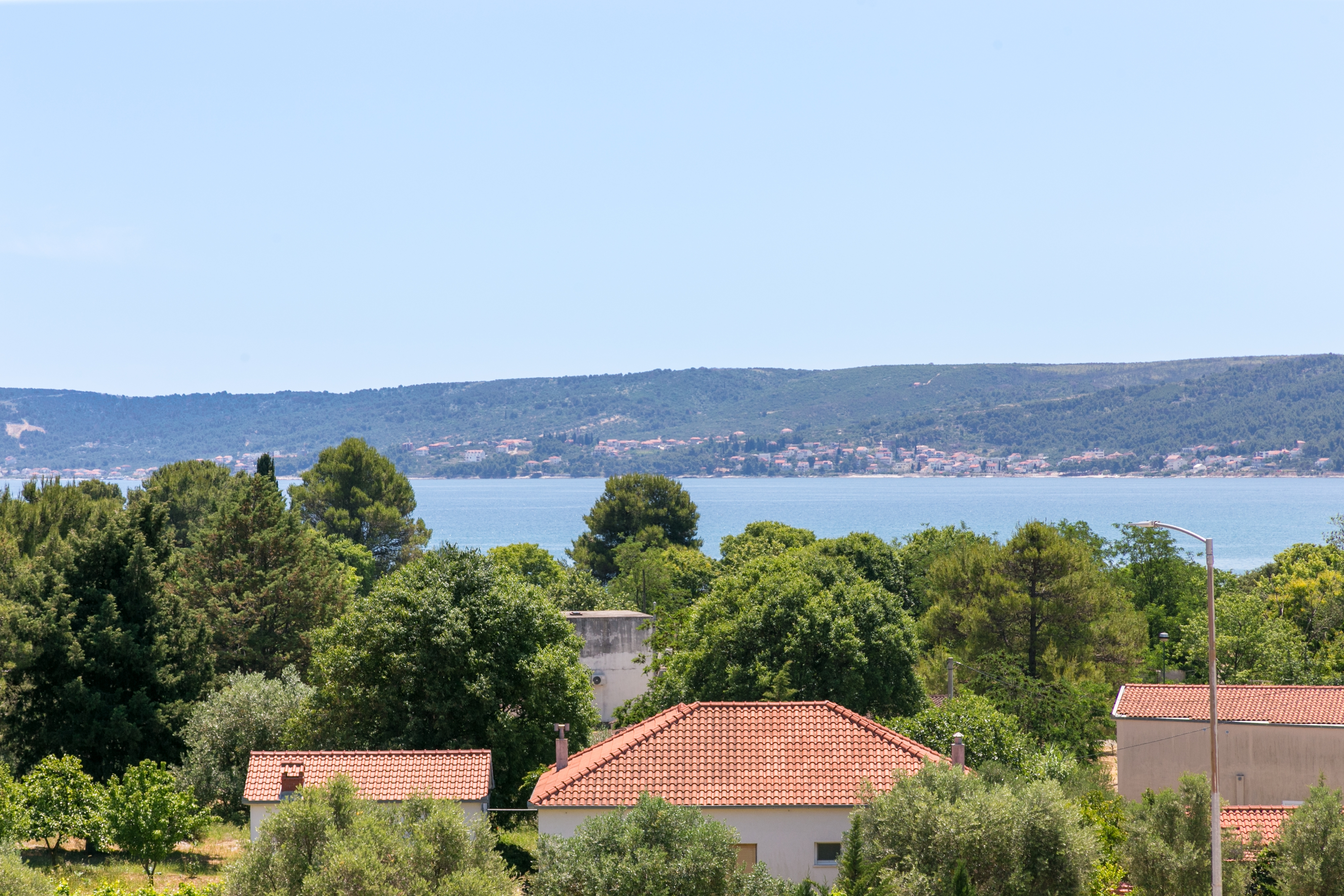Four bedroom apartment with terrace and sea view Kaštel Štafilić, Kaštela  A-a