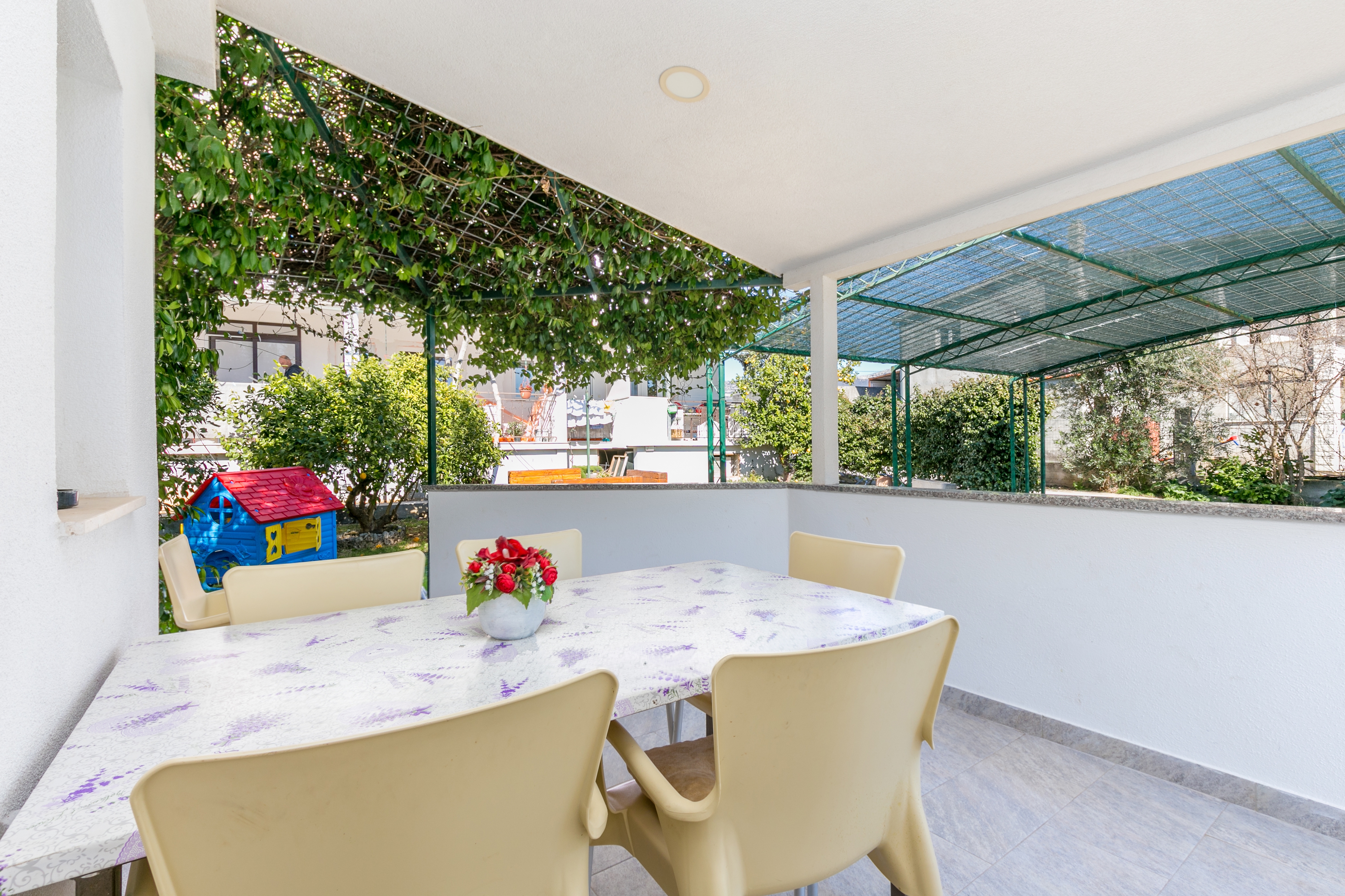 Two bedroom apartment with terrace Kaštel Štafilić, Kaštela  A-b