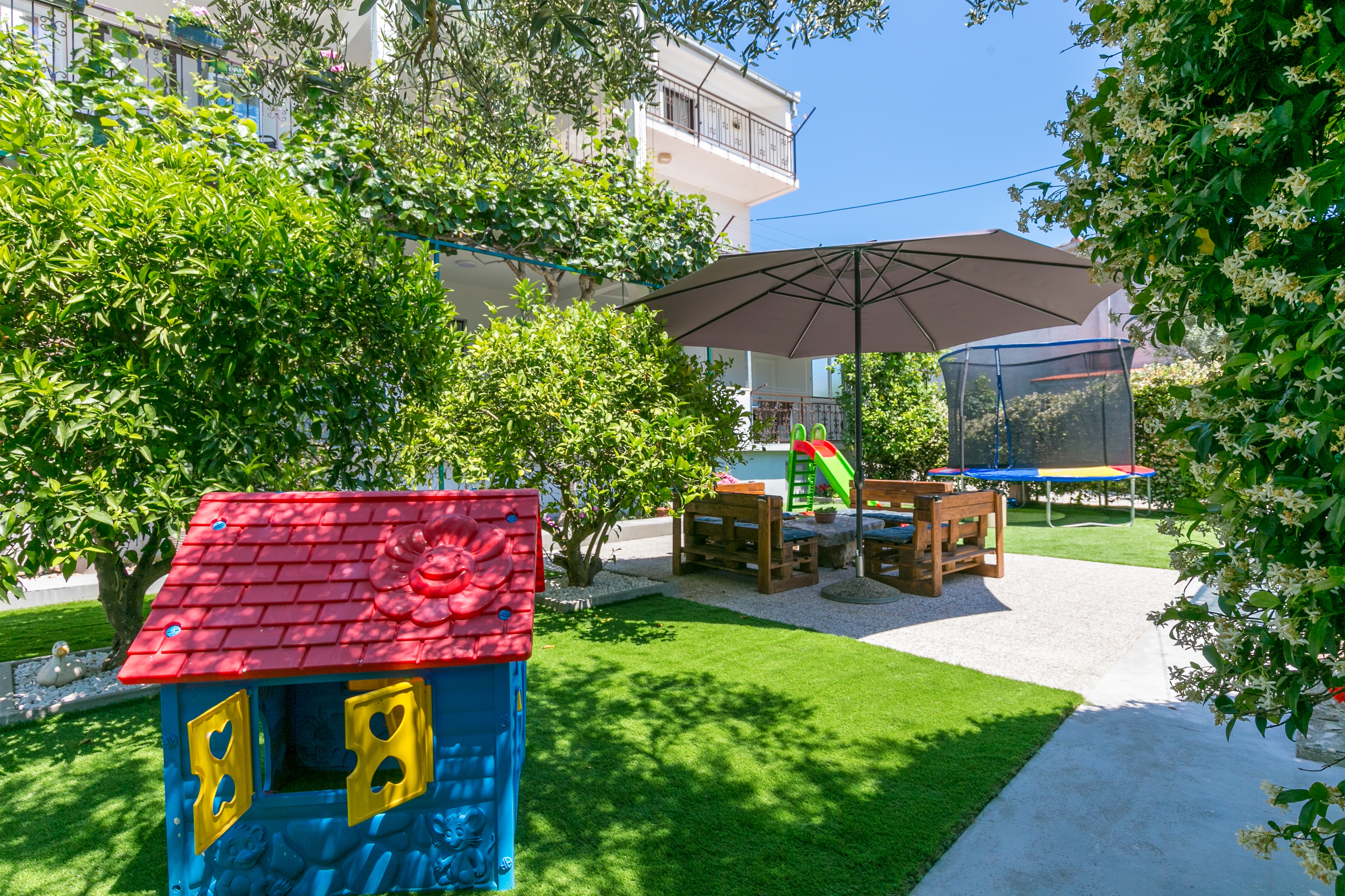 Two bedroom apartment with terrace Kaštel Štafilić, Kaštela (A-21948-b)