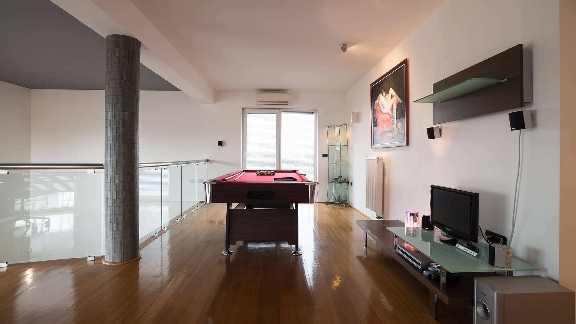 Comfortable and spacious house with balcony and sea view Pješčana Uvala, Pula  K