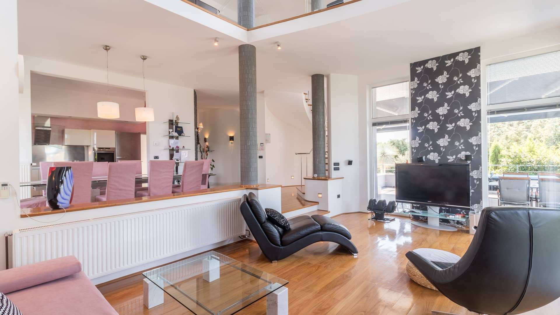 Comfortable and spacious house with balcony and sea view Pješčana Uvala, Pula (K-21972) Comfortable and spacious house with balcony and sea view Pješčana Uvala, Pula (K-21972)