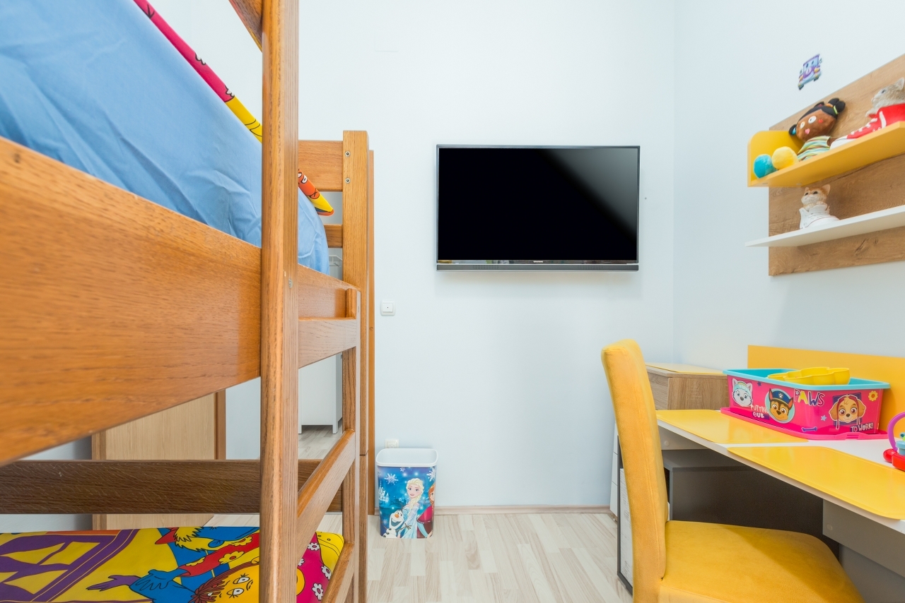 Dvosobni apartman s klimom Pula  A-a