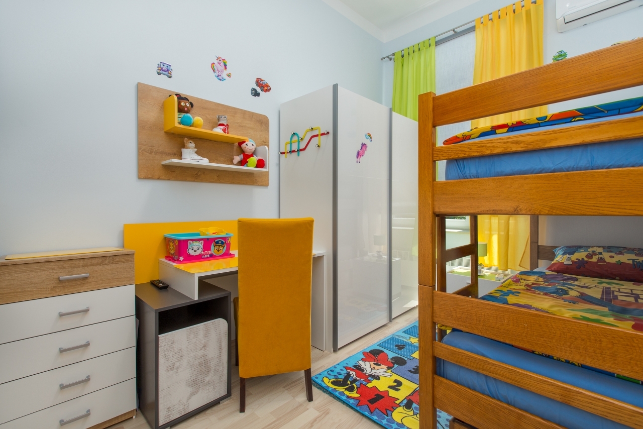 Dvosobni apartman s klimom Pula  A-a