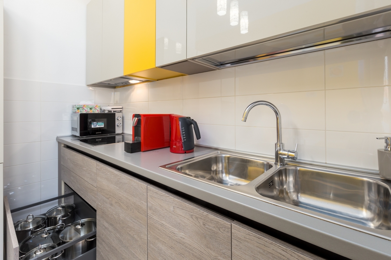 Dvosobni apartman s klimom Pula  A-a