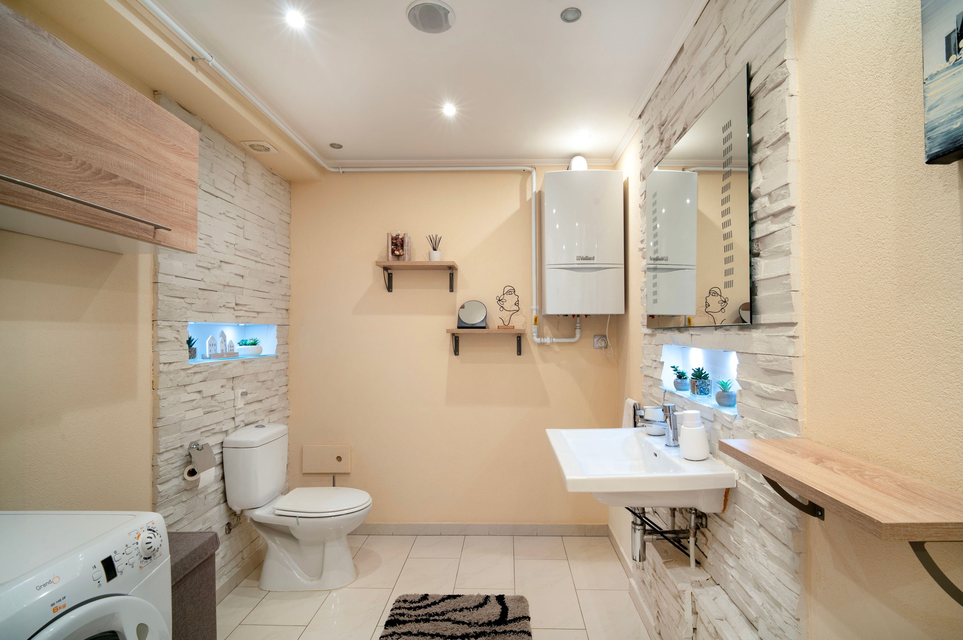 Four bedroom house with air-conditioning Novi Marof, Zagorje  K