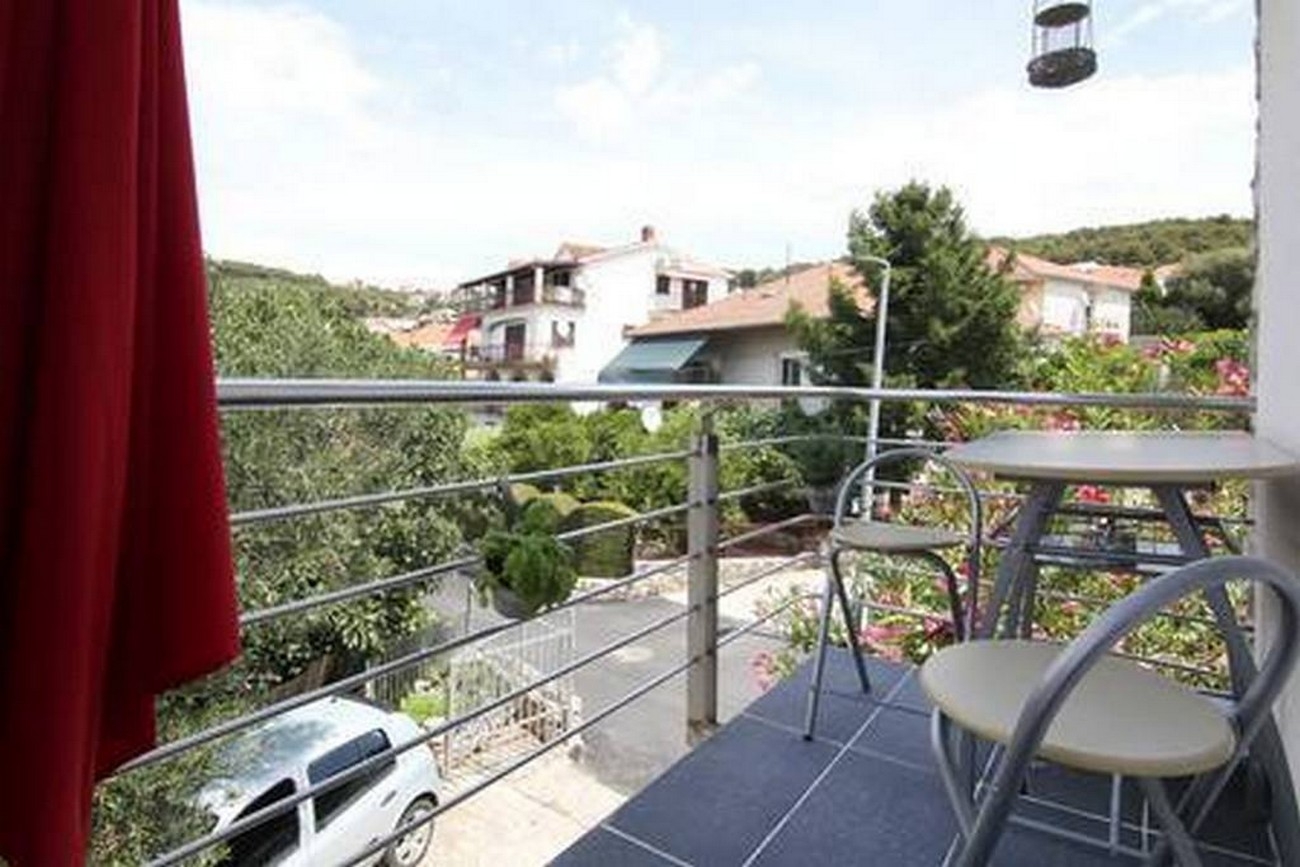 Studio flat near beach Okrug Gornji, Čiovo (AS-21985-b) Studio flat near beach Okrug Gornji, Čiovo (AS-21985-b)