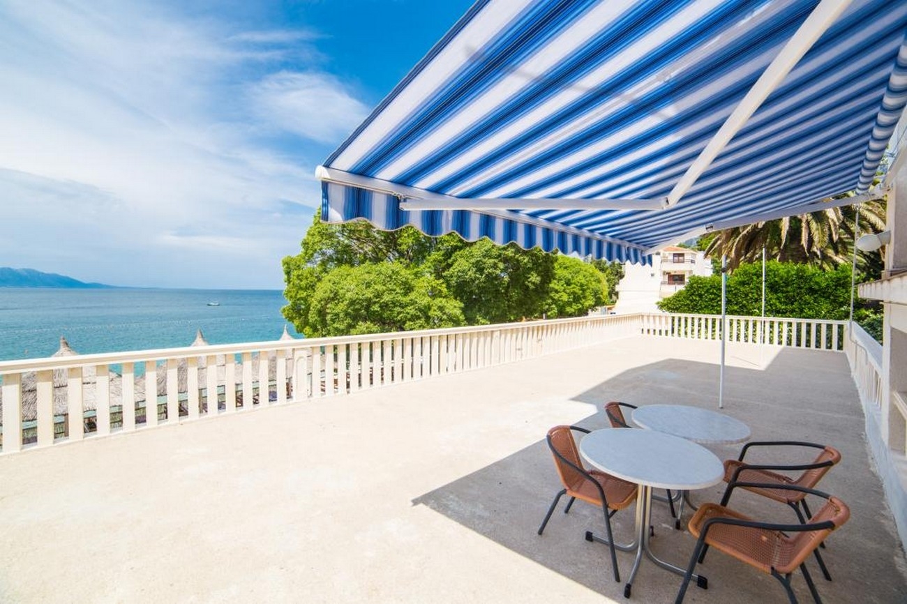 One bedroom apartment near beach Gradac, Makarska (A-21986-a) One bedroom apartment near beach Gradac, Makarska (A-21986-a)