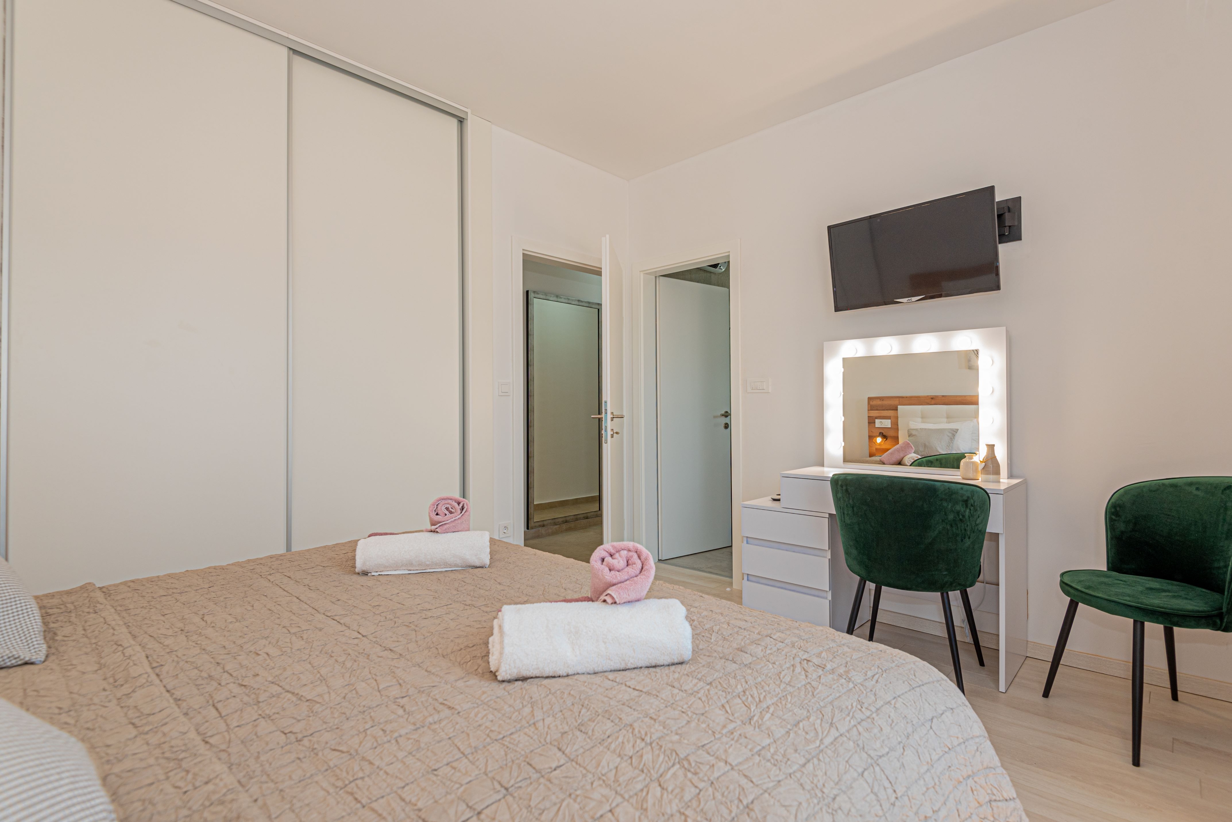 Three bedroom house with terrace Vodice  K