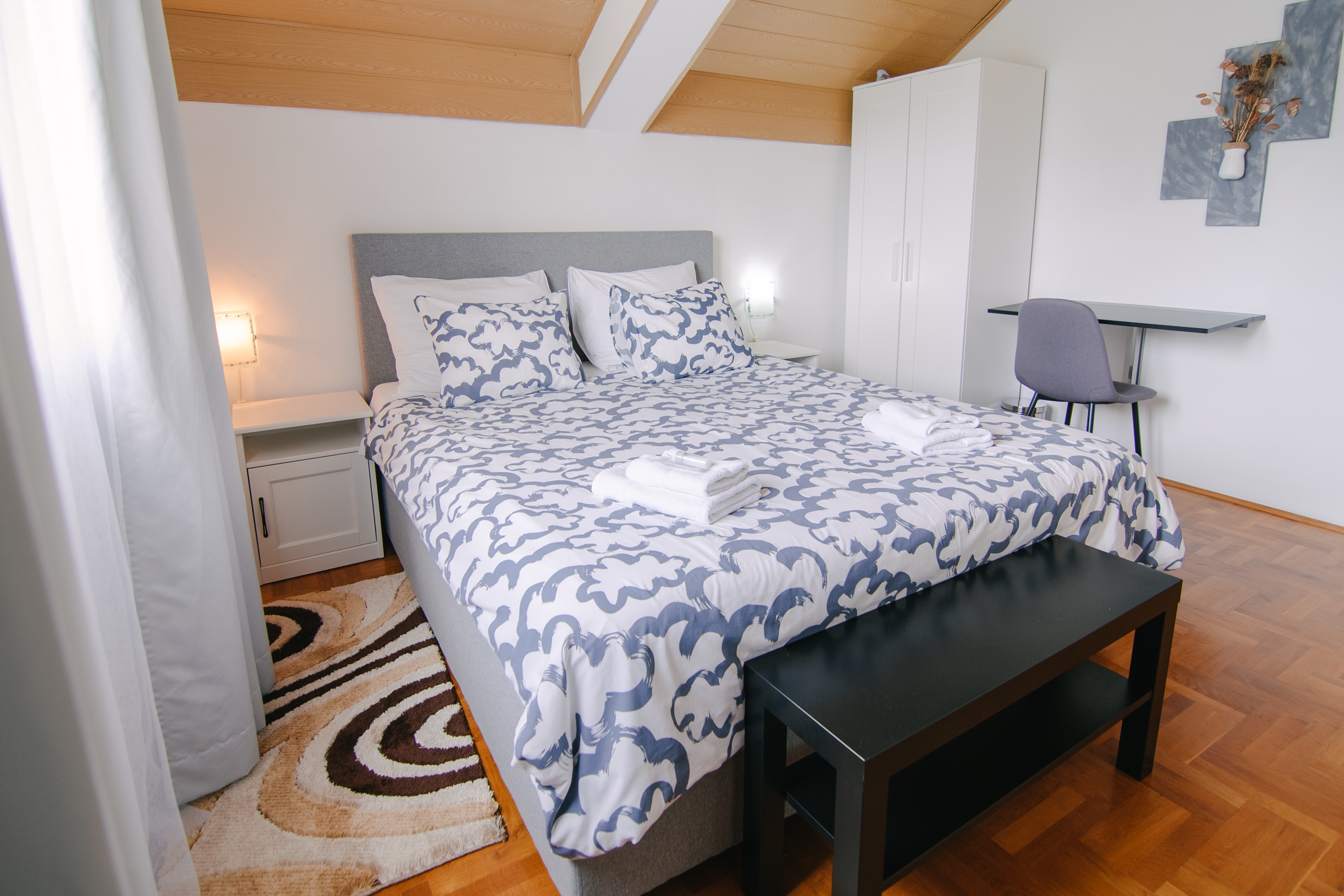 Three bedroom house with balcony Grabovac, Plitvice  K