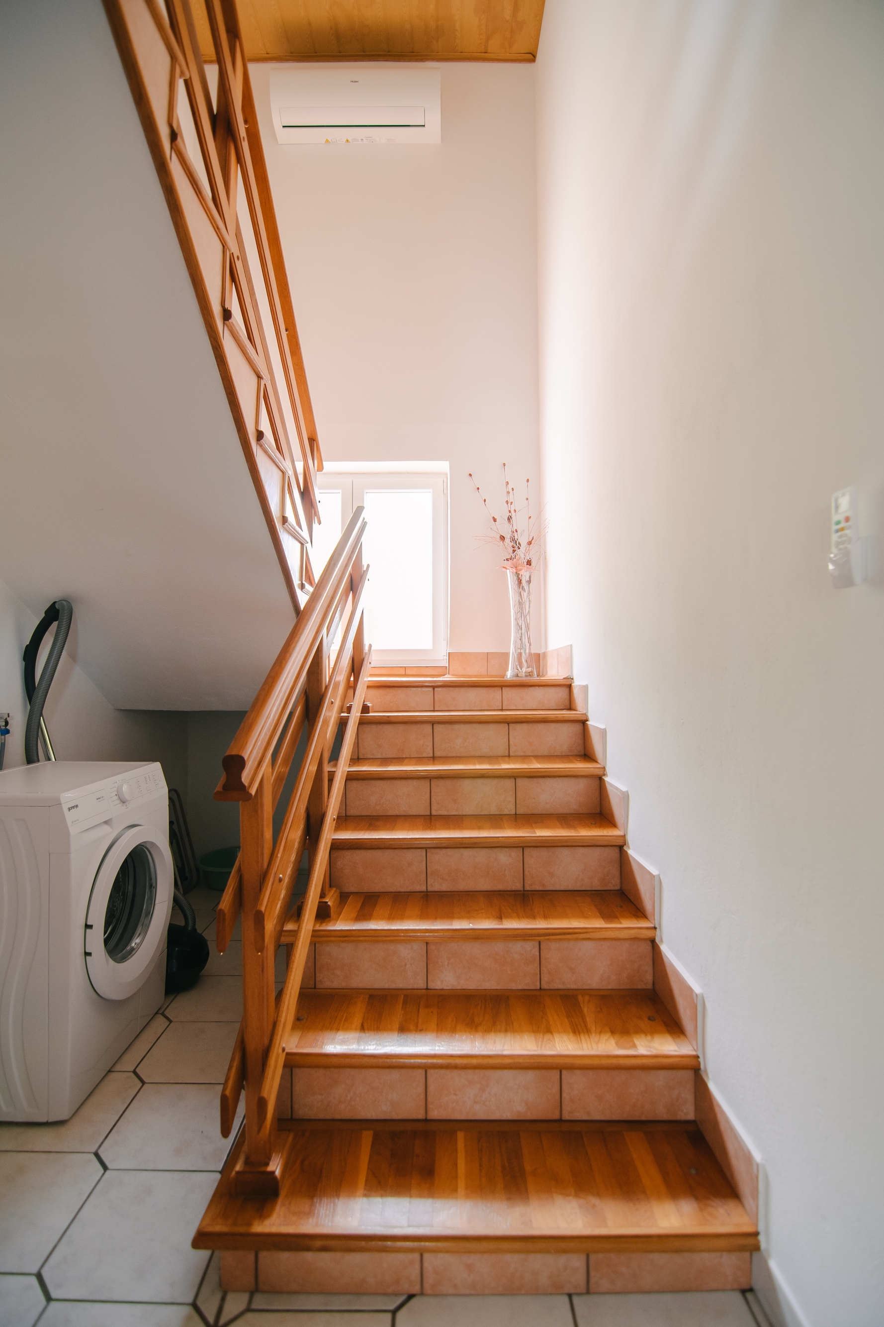 Three bedroom house with balcony Grabovac, Plitvice  K