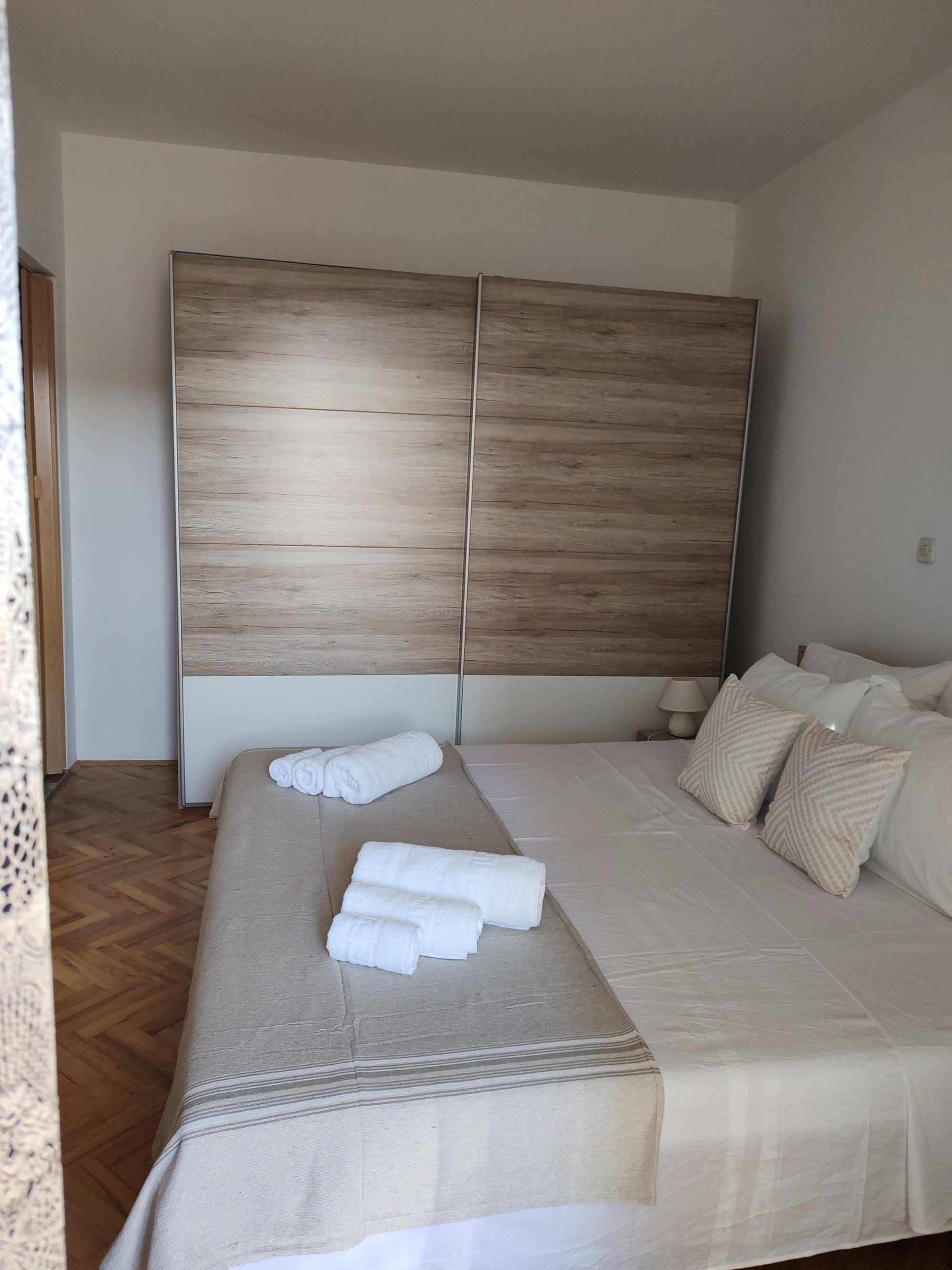 Three bedroom apartment with terrace and sea view Rtina - Miočići, Zadar  A-a
