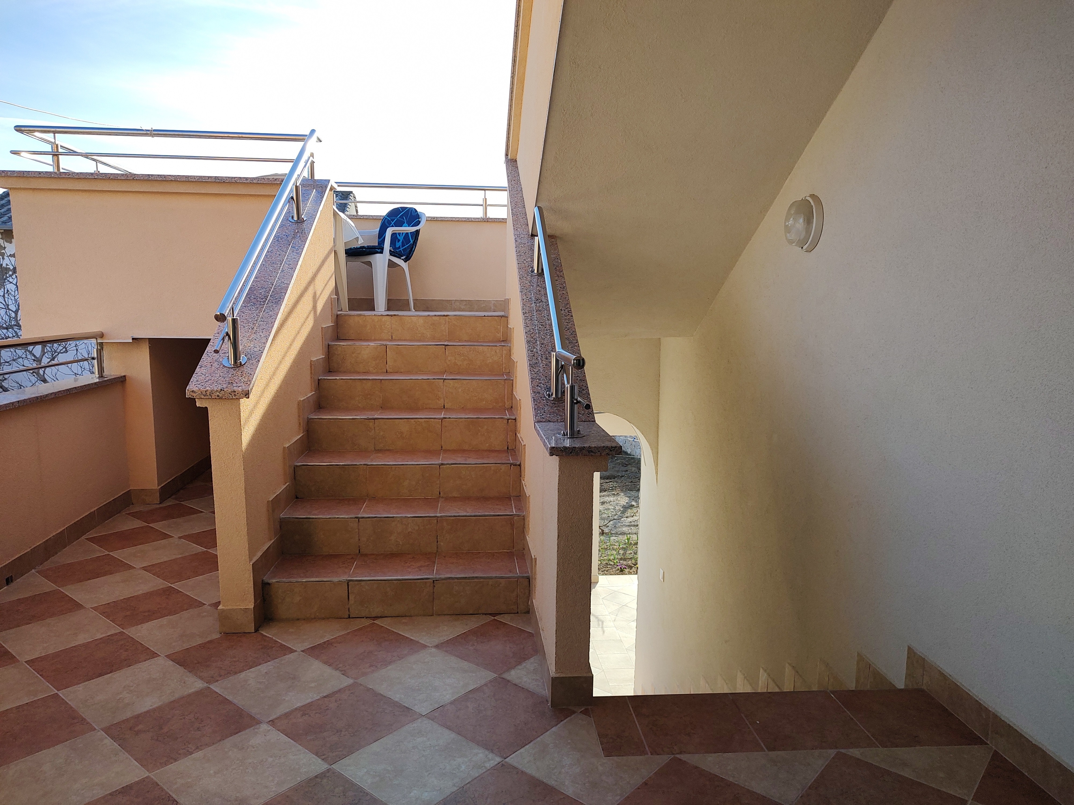 Three bedroom apartment with terrace and sea view Rtina - Miočići, Zadar  A-a