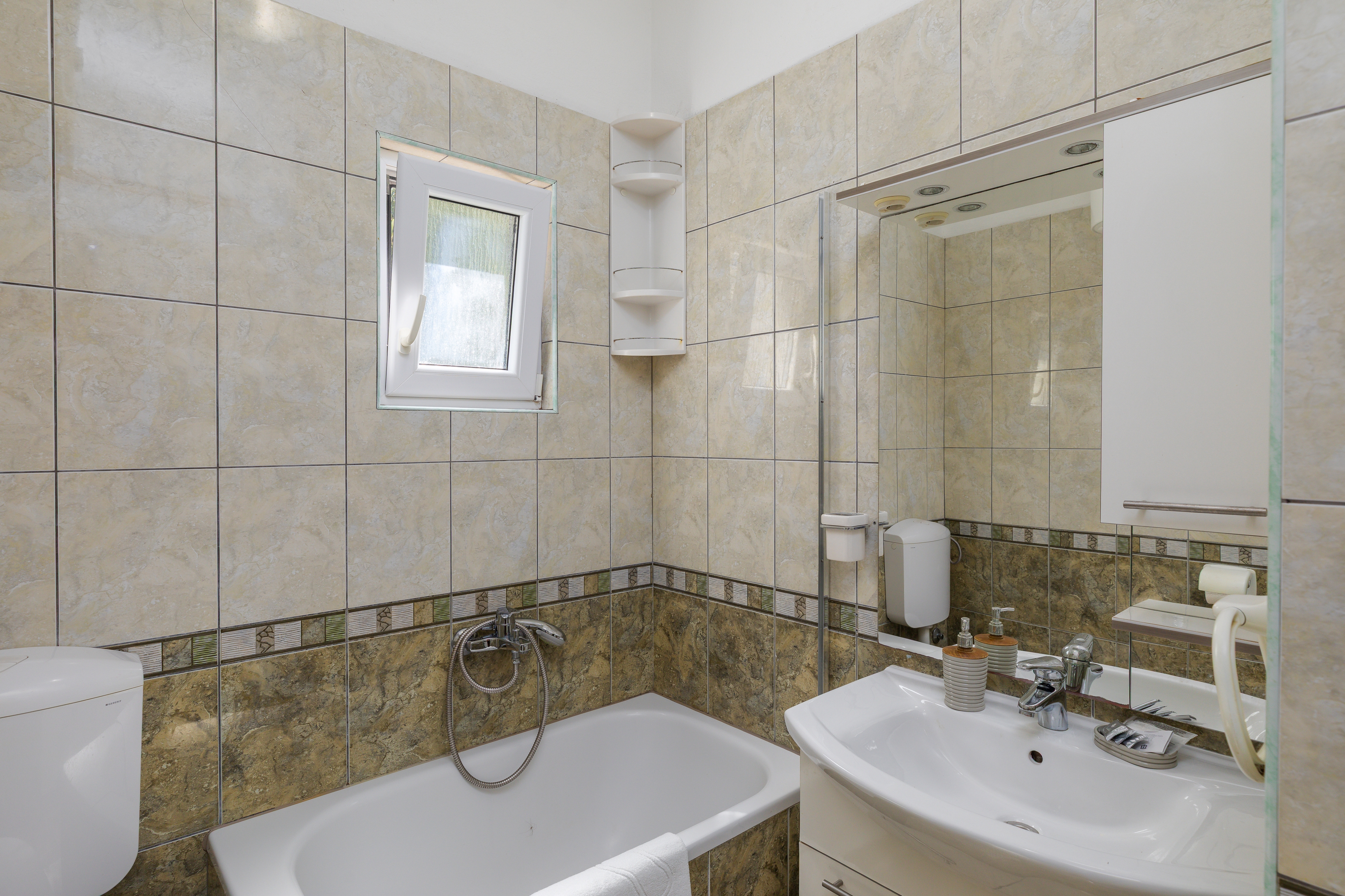 One bedroom apartment with terrace Tučepi, Makarska  A-a