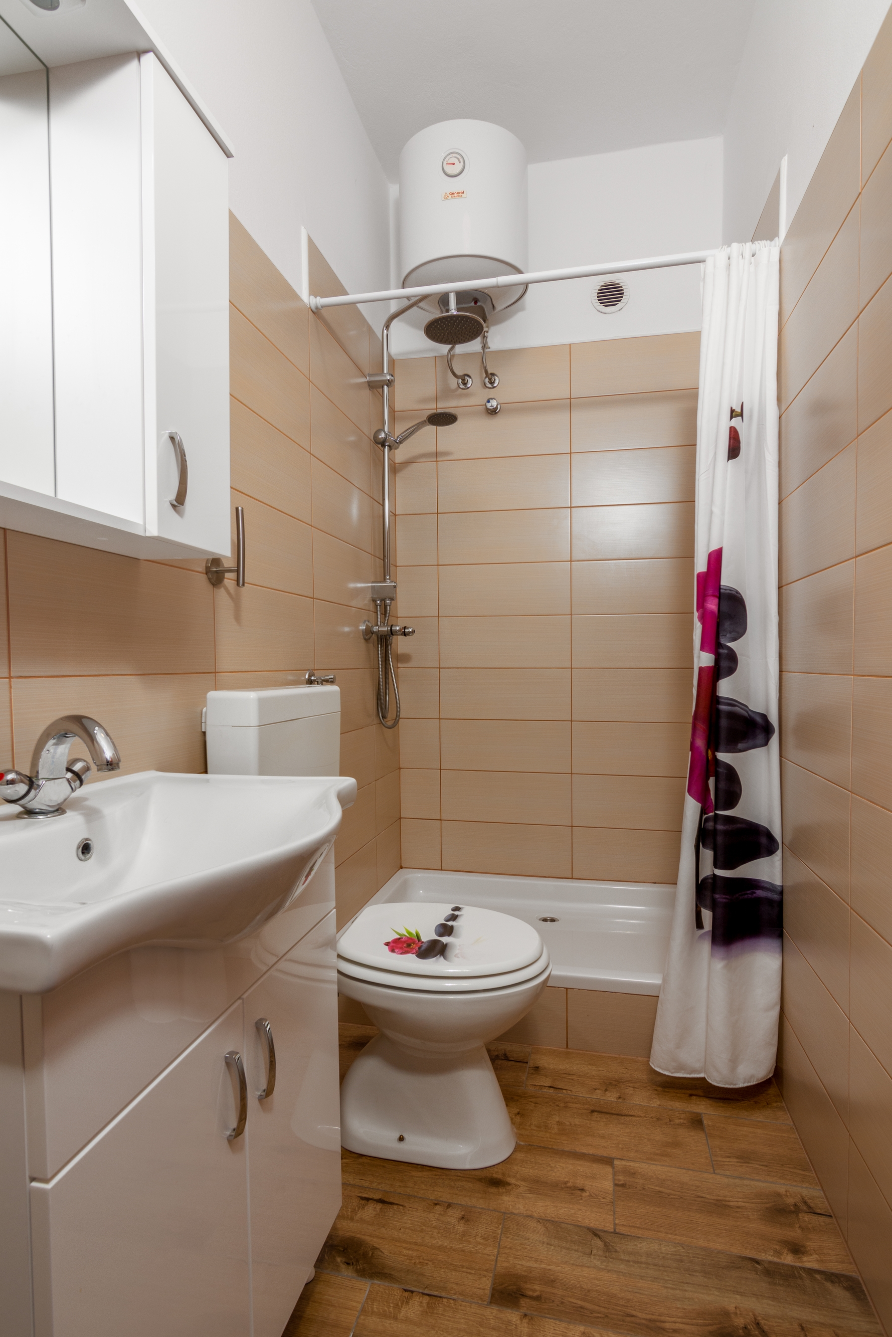 Three bedroom apartment with terrace Valbandon, Fažana  A-a