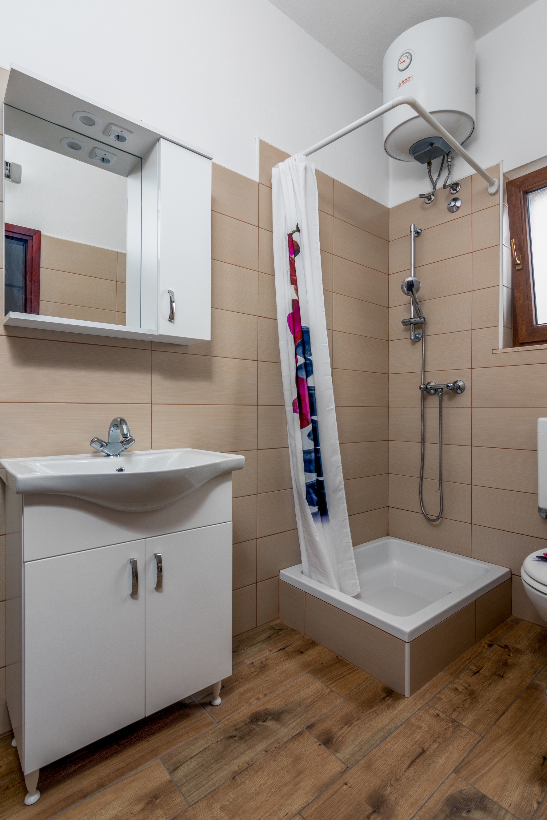 Three bedroom apartment with terrace Valbandon, Fažana  A-a