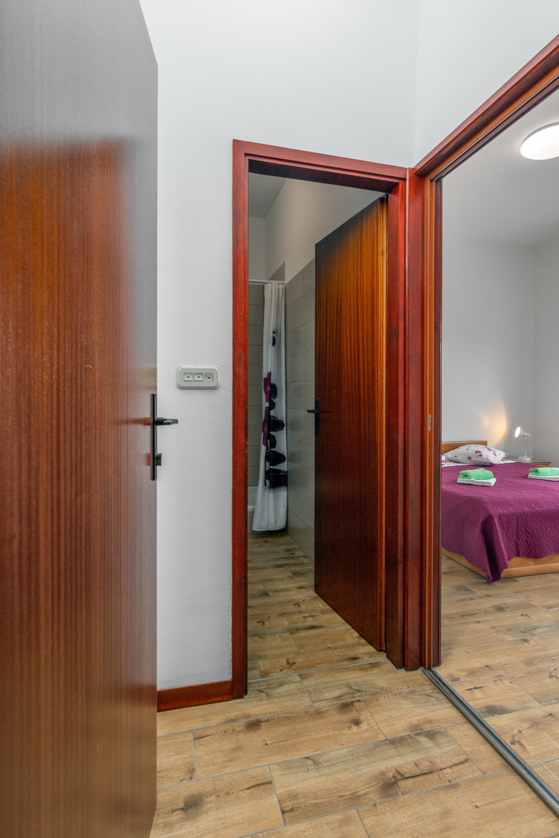 Three bedroom apartment with terrace Valbandon, Fažana  A-a
