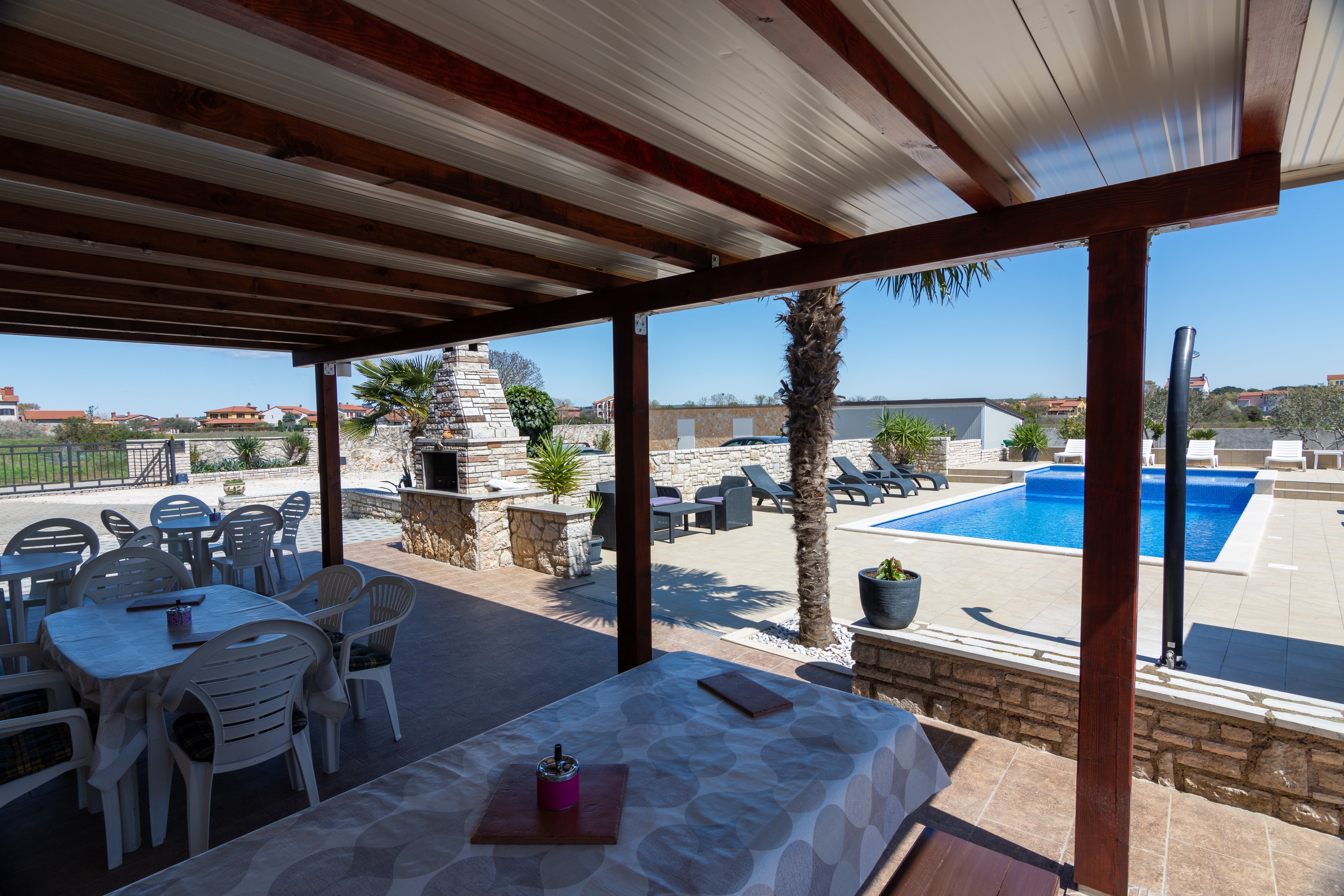 Two bedroom apartment with terrace Valbandon, Fažana (A-2201-d) Two bedroom apartment with terrace Valbandon, Fažana (A-2201-d)