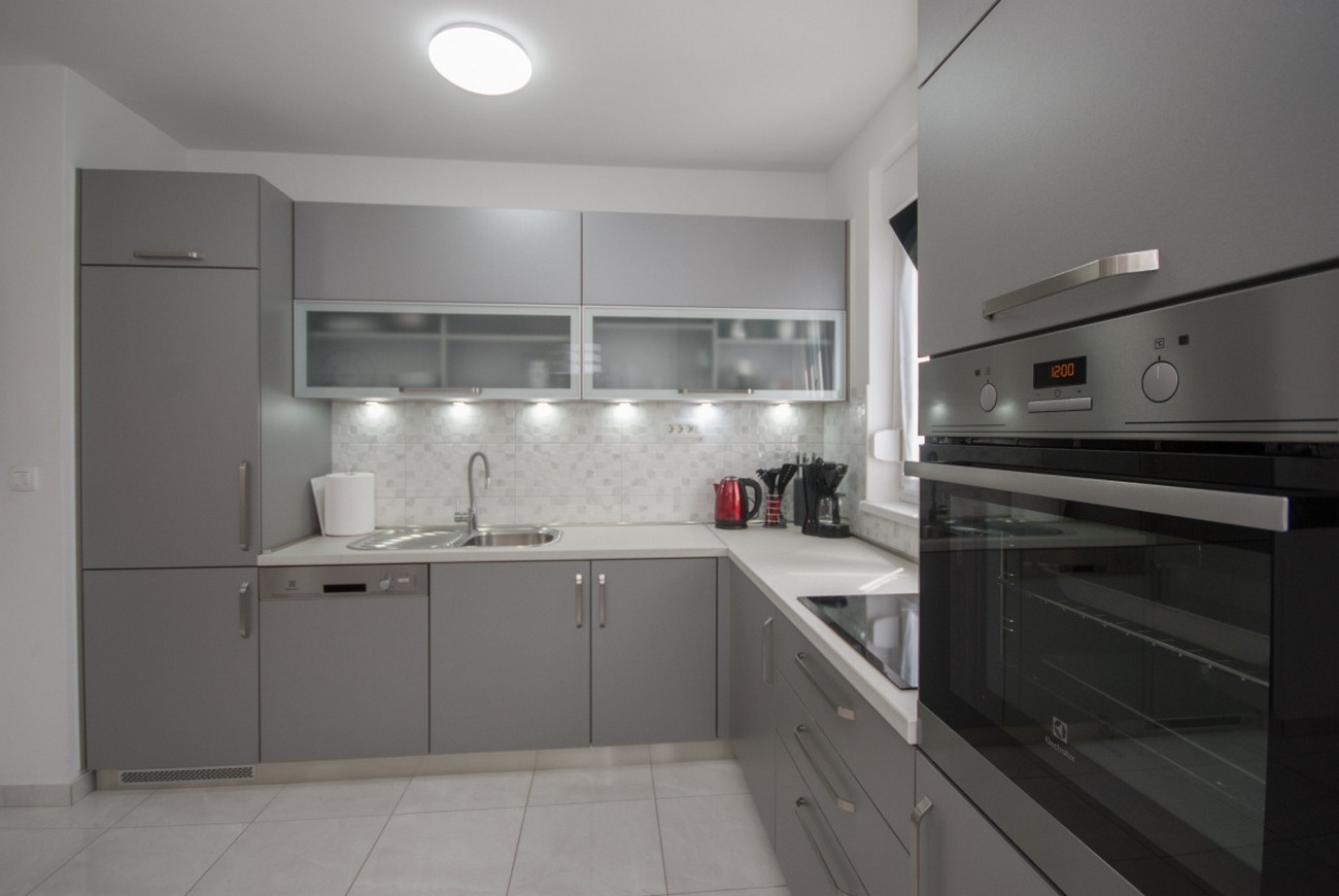 Two bedroom apartment with terrace Trogir  A-a