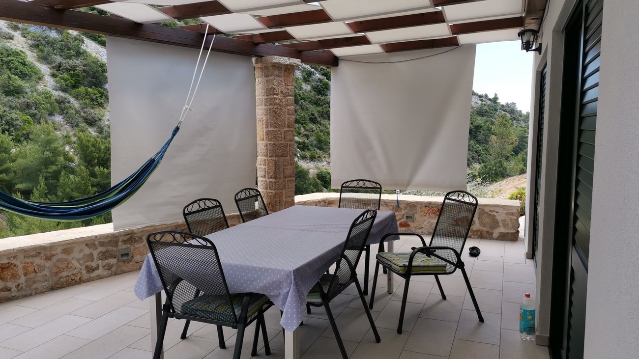 Studio flat with terrace Cove Medvidina, Hvar  AS-a