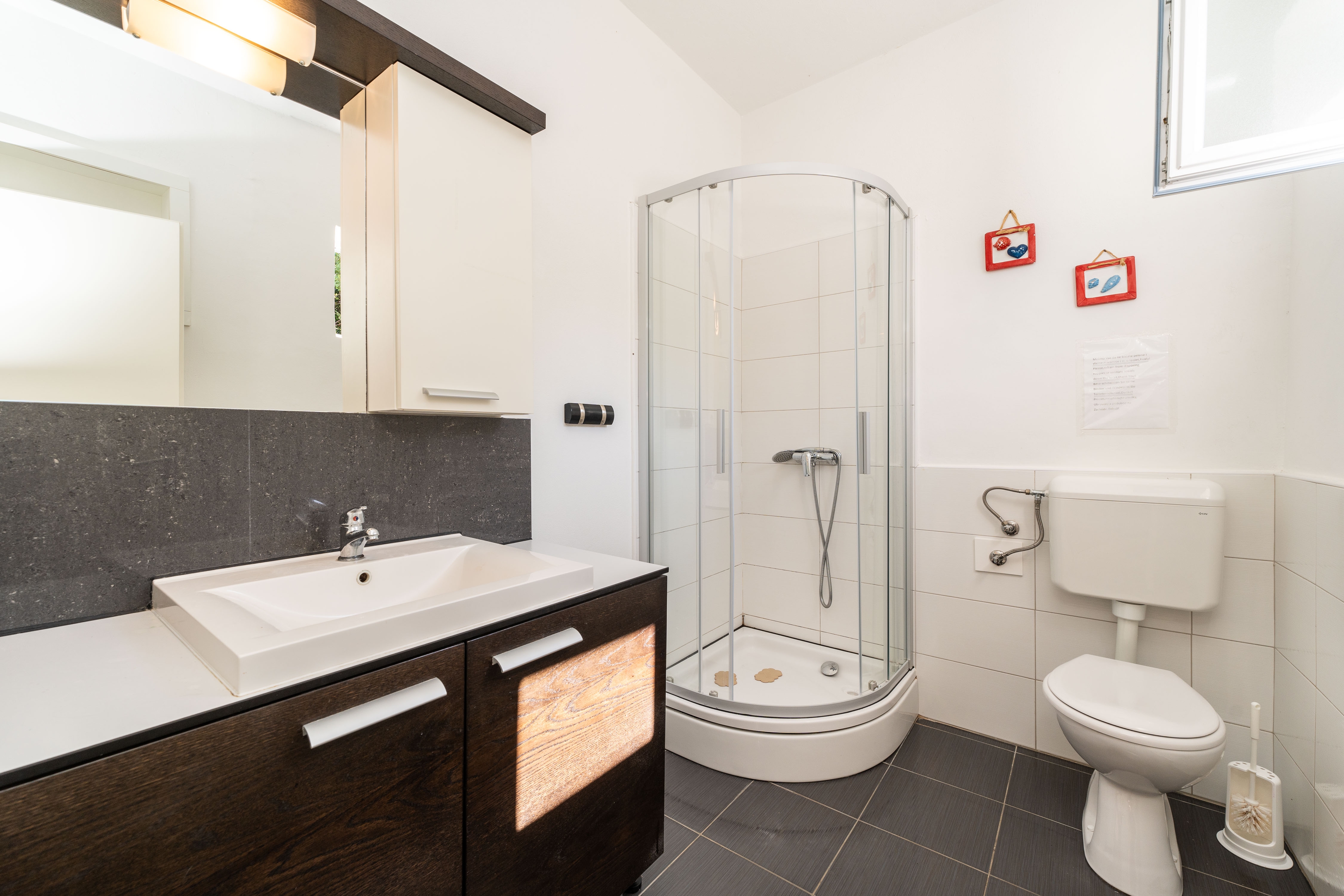 Two bedroom apartment near beach Mali Iž, Iž  A-a