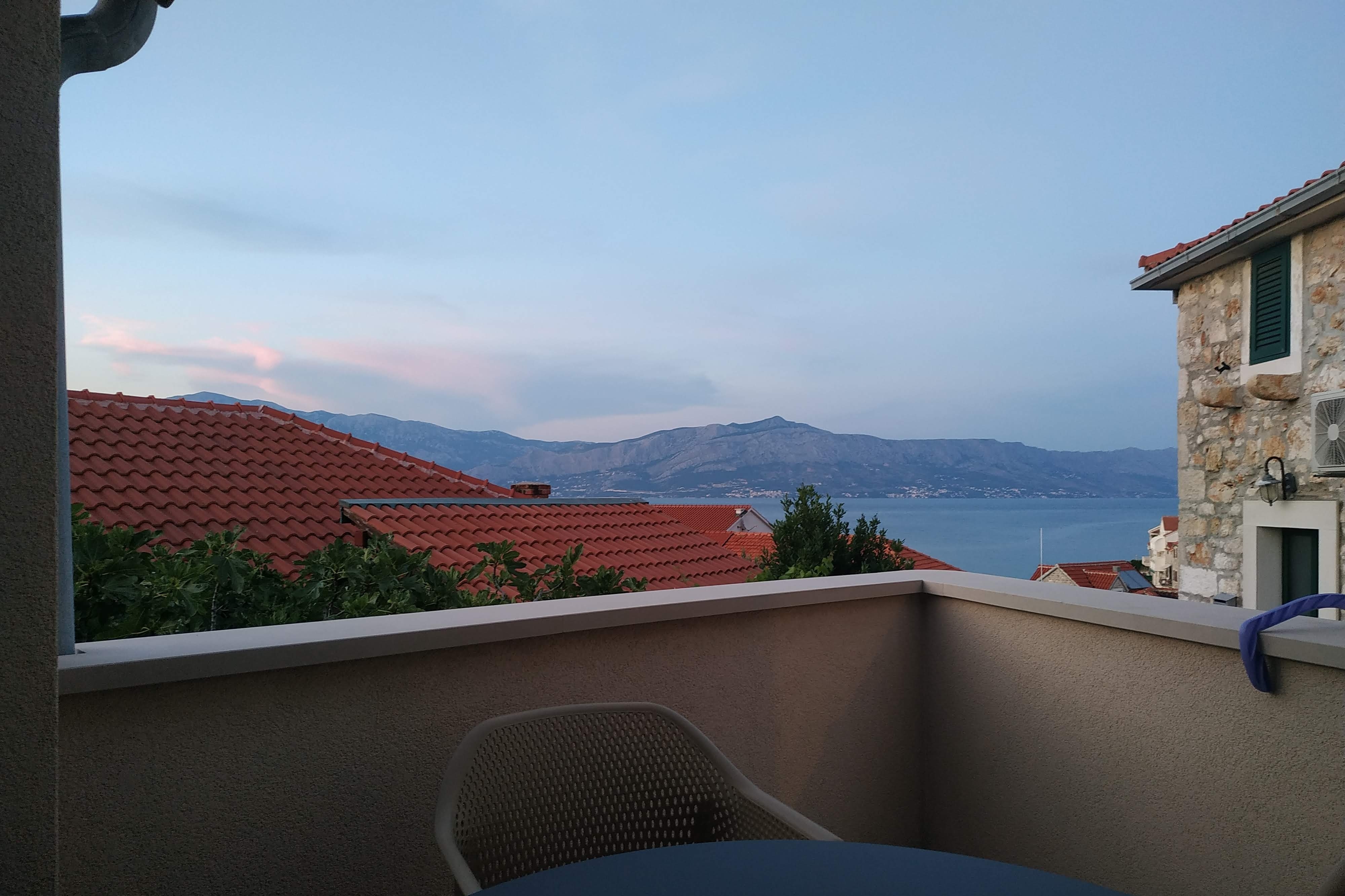 Two bedroom apartment with terrace and sea view Postira, Brač  A-a
