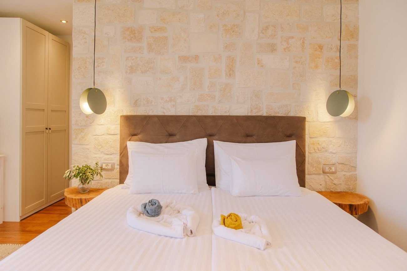 Three bedroom house with terrace Jelsa, Hvar  K