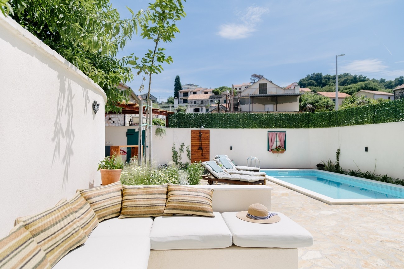 Three bedroom house with terrace Jelsa, Hvar  K