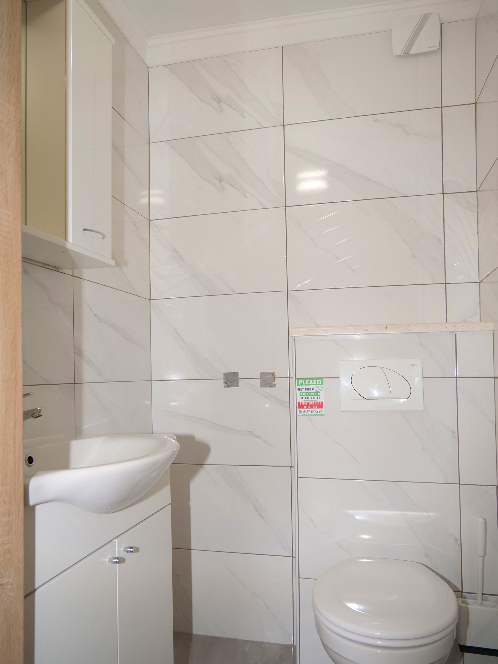 Three bedroom house with terrace Vinovac, Zagora  K