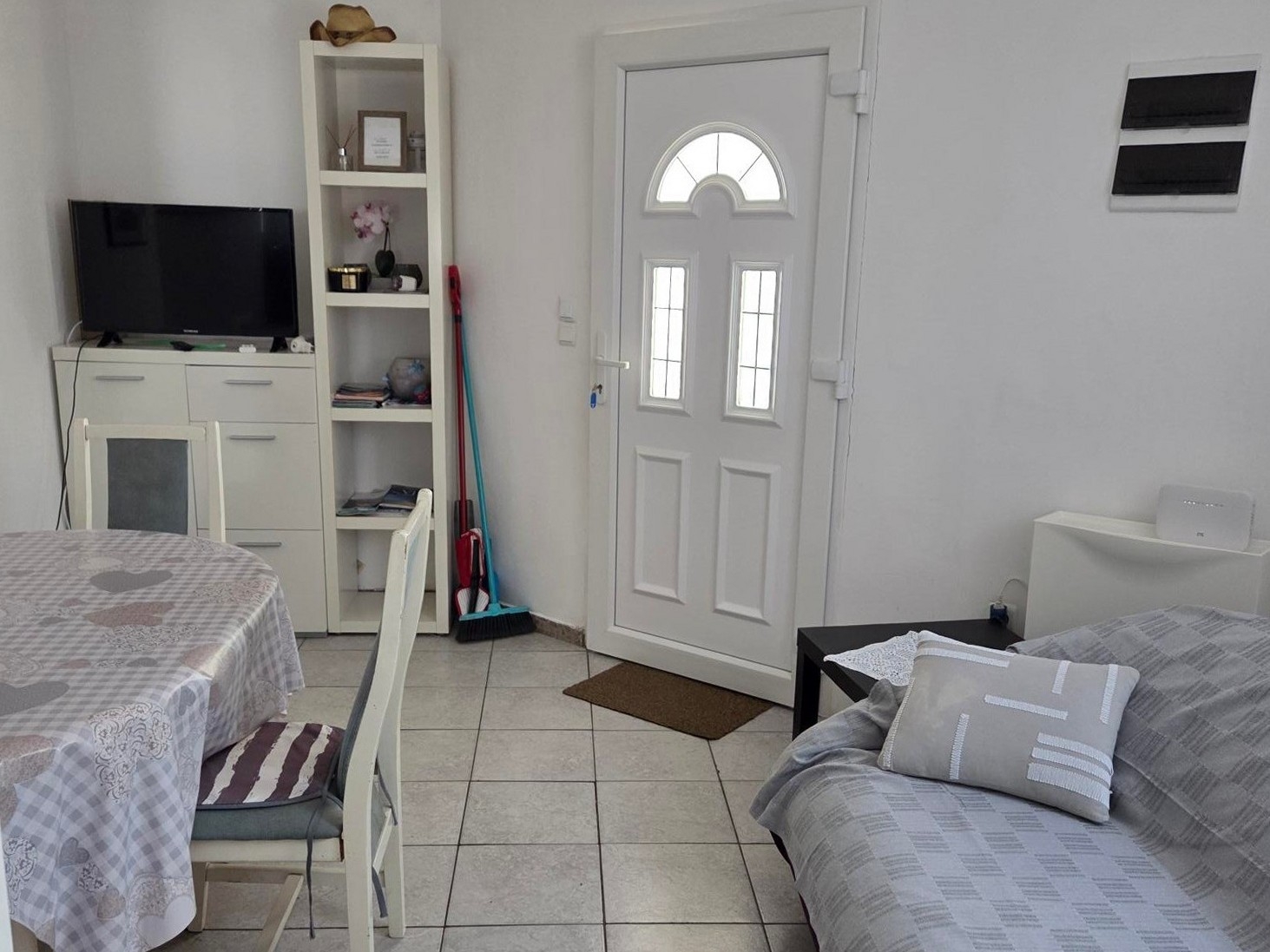 Three bedroom apartment near beach Vir - Lozice, Vir (A-22044-a)