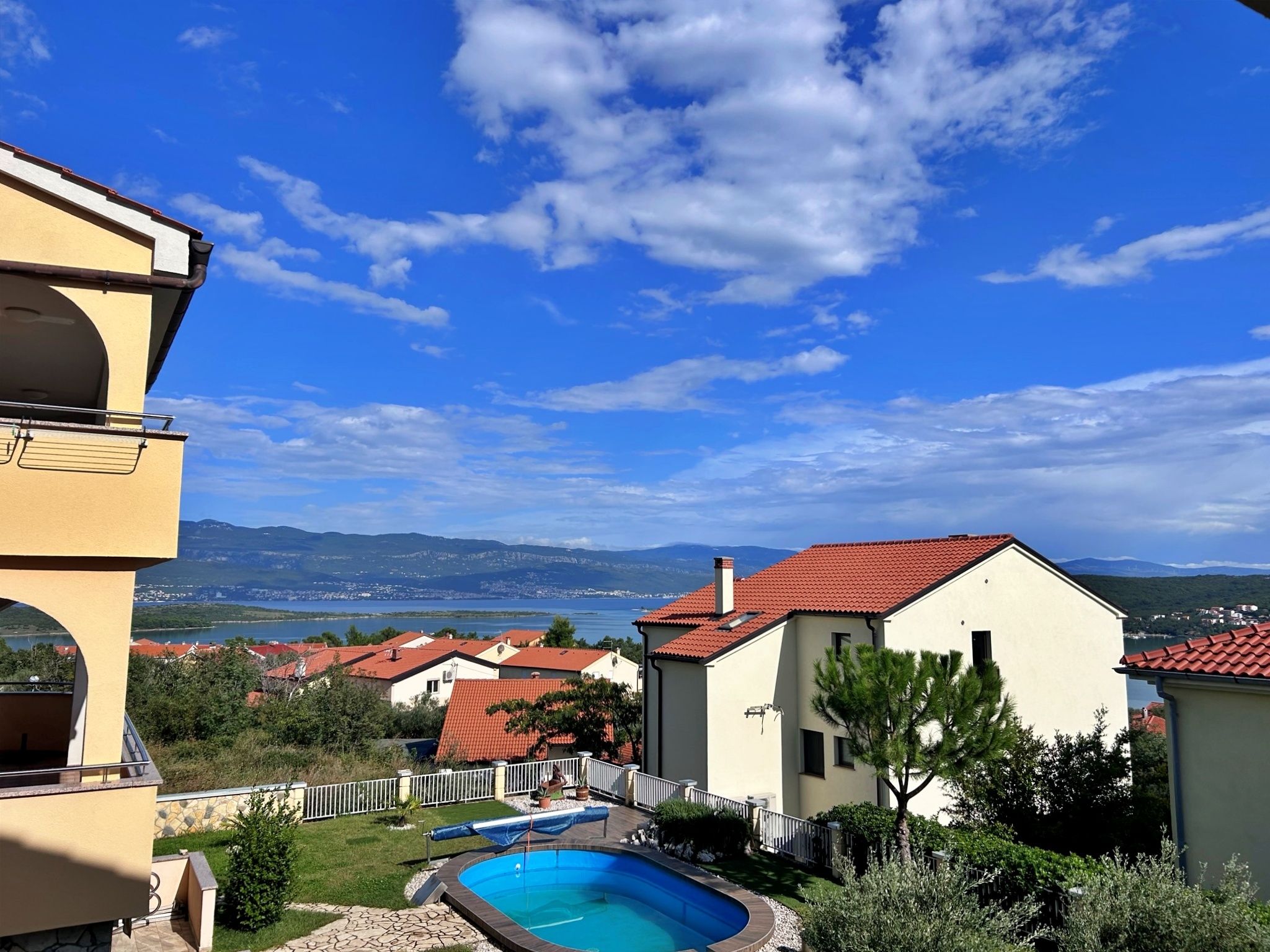 One bedroom apartment with balcony and sea view Čižići, Krk  A-c