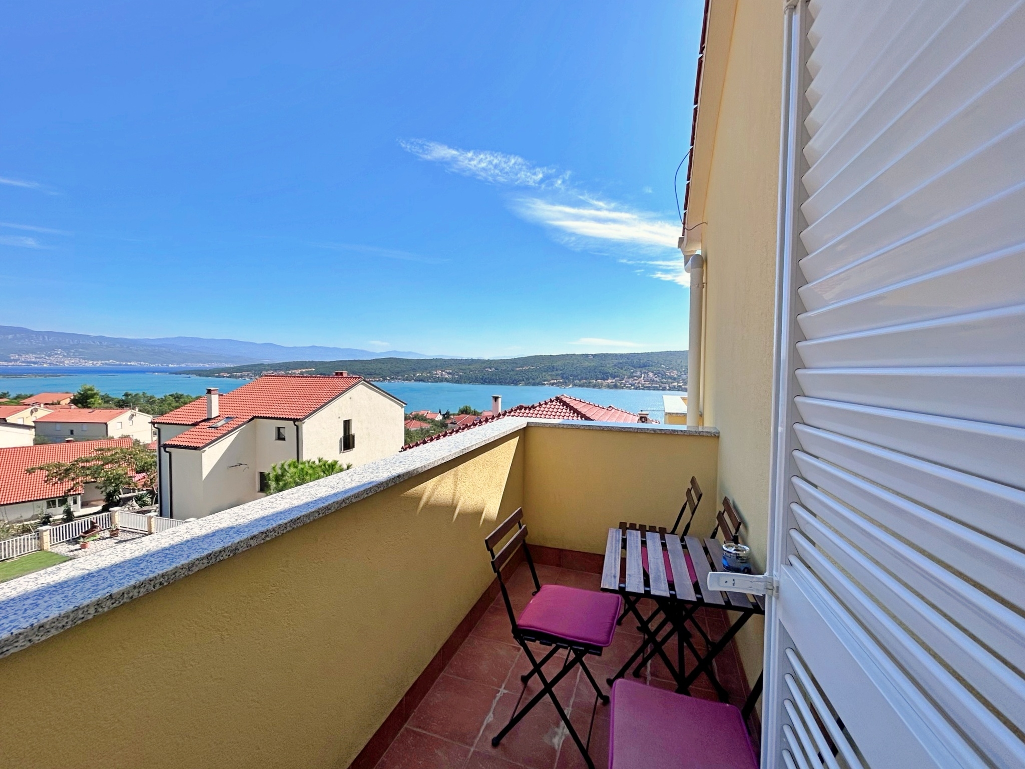 One bedroom apartment with balcony and sea view Čižići, Krk  A-d