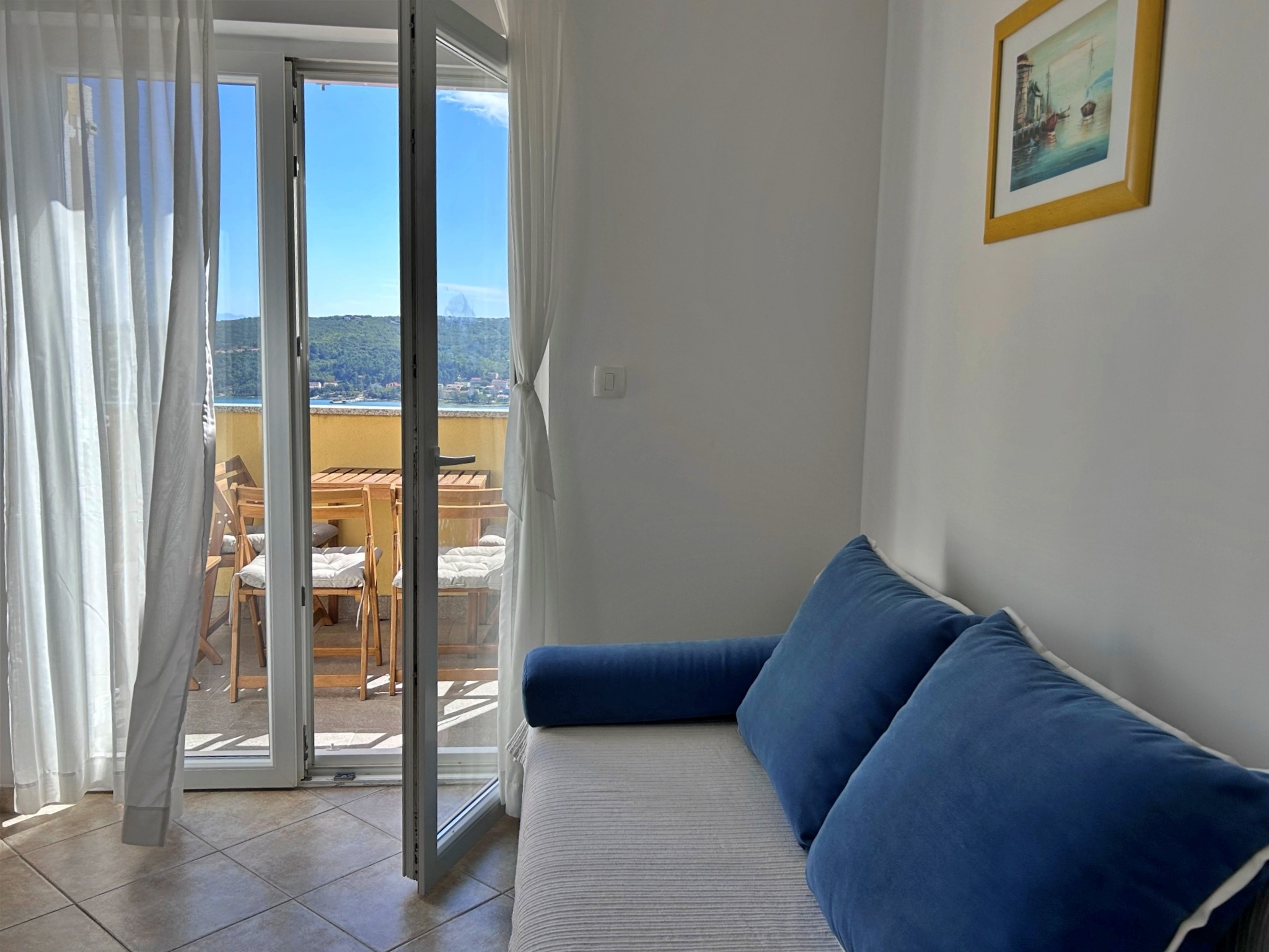 Two bedroom apartment with balcony and sea view Čižići, Krk (A-22046-e)
