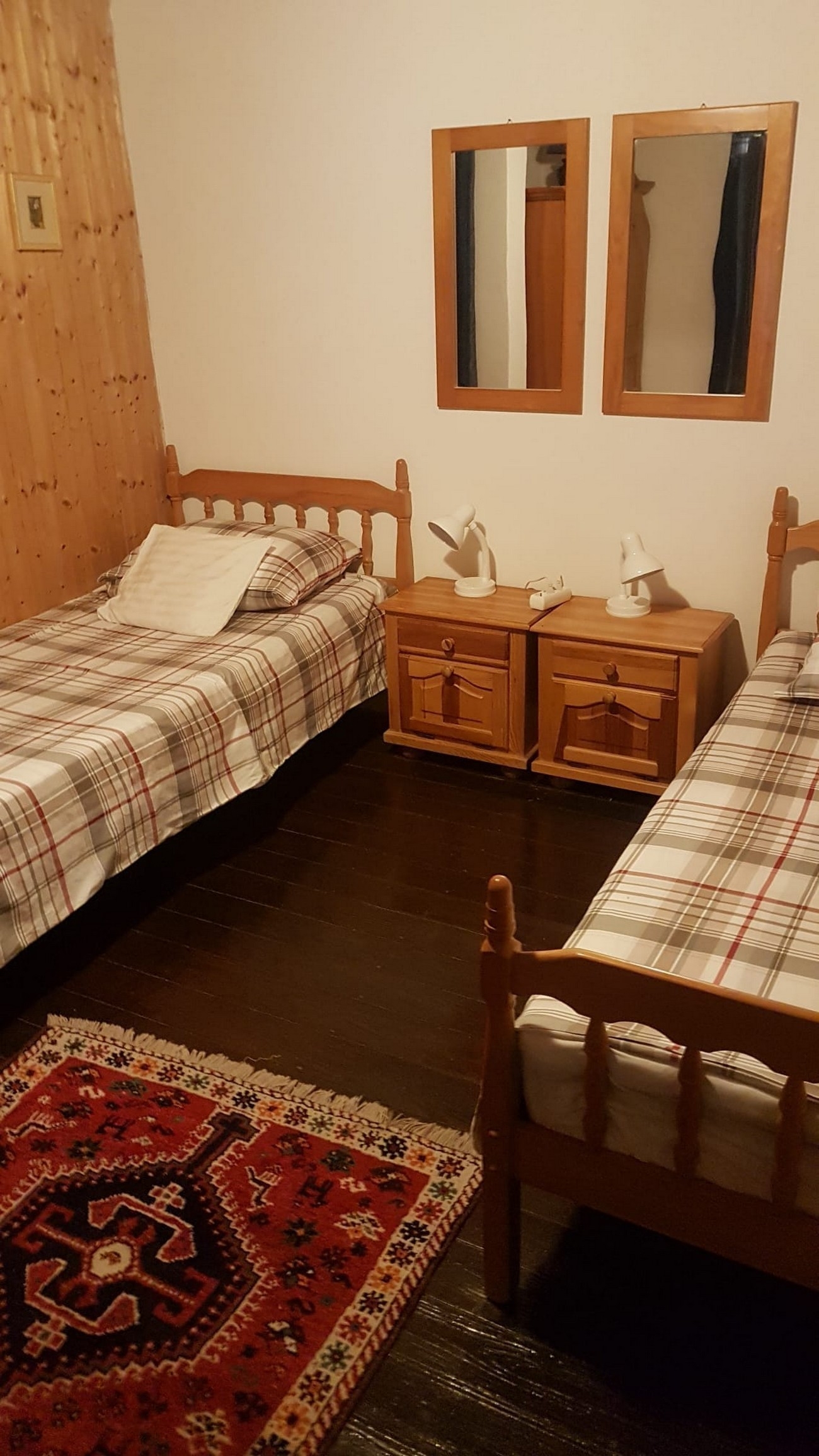 Three bedroom house with terrace Donje Selo, Šolta  K