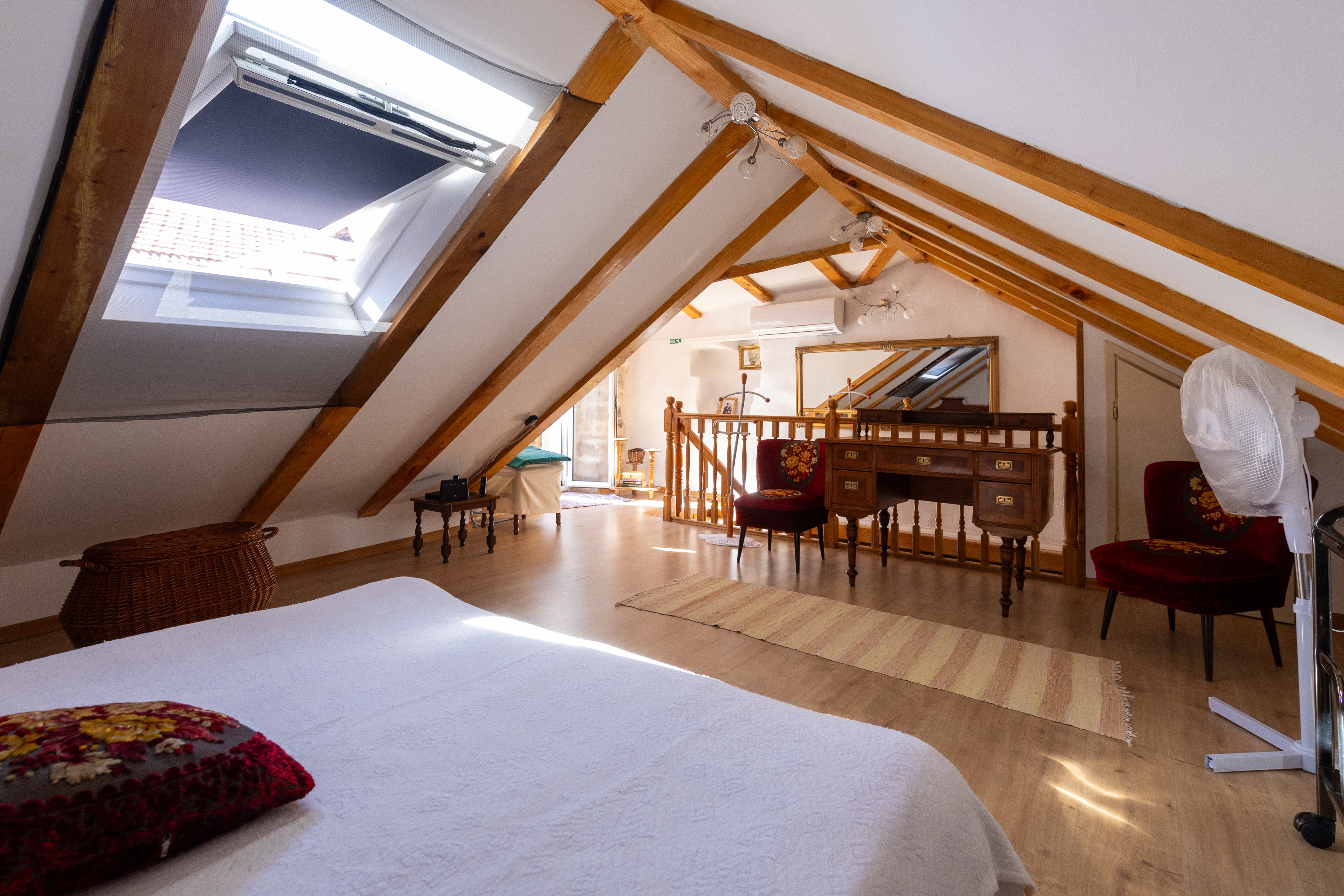 Three bedroom apartment with balcony Stari Grad, Hvar (A-22052-a) Three bedroom apartment with balcony Stari Grad, Hvar (A-22052-a)