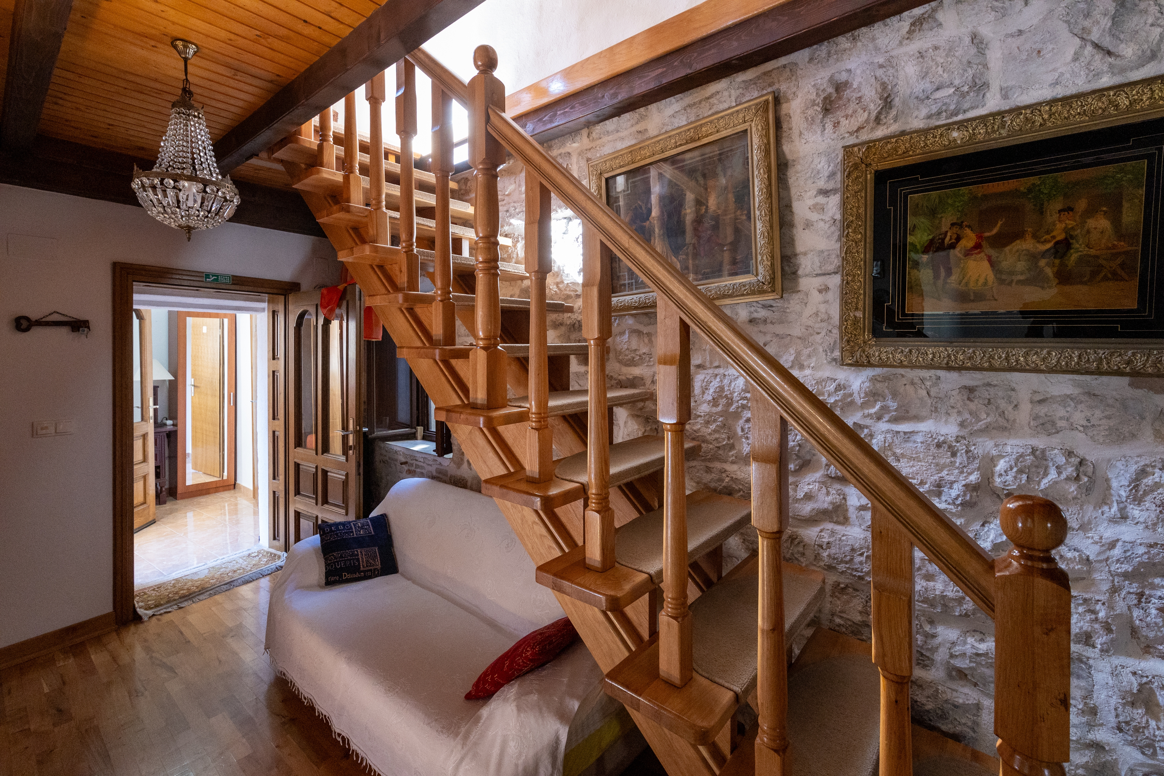 Three bedroom apartment with balcony Stari Grad, Hvar  A-a