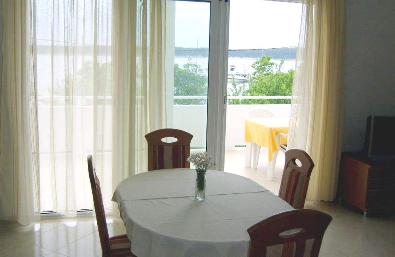 Top Rab Barbat Top Rab Barbat