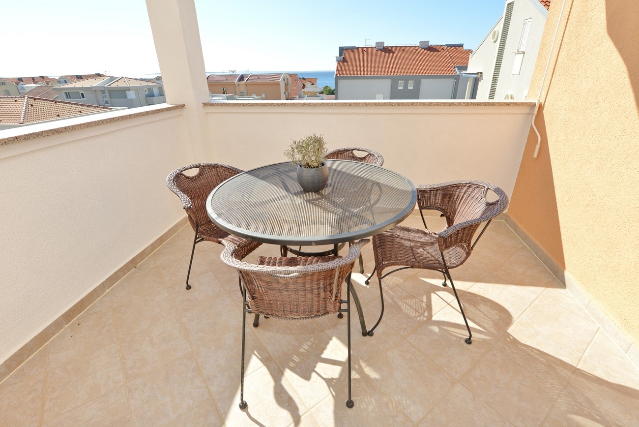 Two bedroom apartment with balcony and sea view Novalja, Pag  A-a