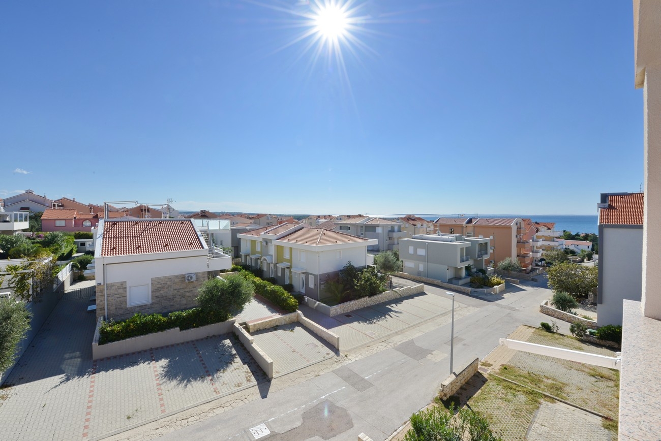 Two bedroom apartment with balcony and sea view Novalja, Pag  A-a