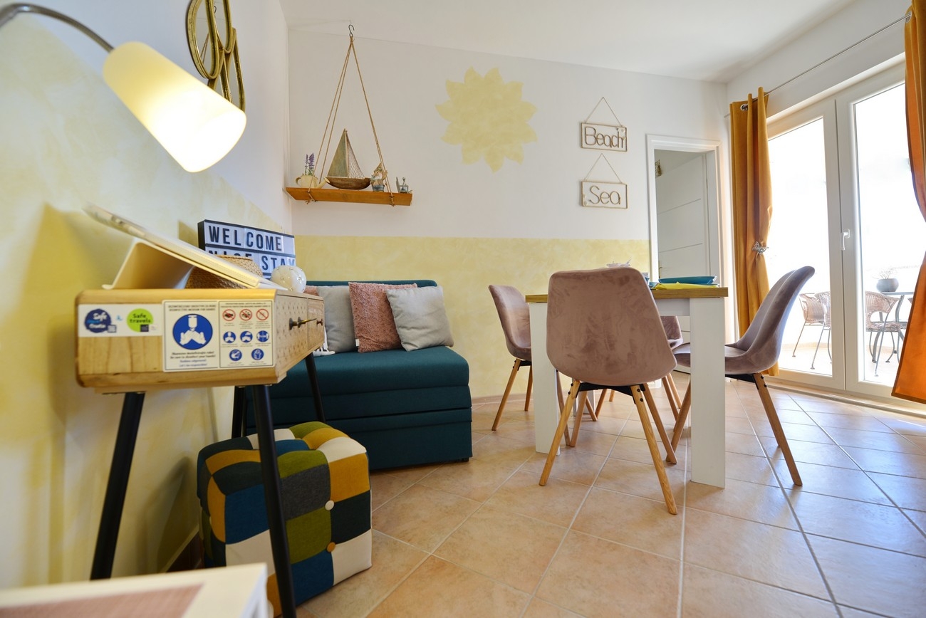 Two bedroom apartment with balcony and sea view Novalja, Pag (A-22055-a) Two bedroom apartment with balcony and sea view Novalja, Pag (A-22055-a)