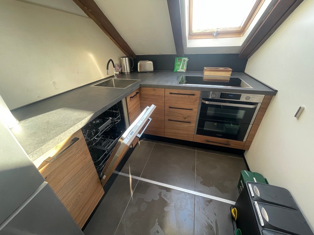 Dvosobni apartman s terasom Karlovac  A-a