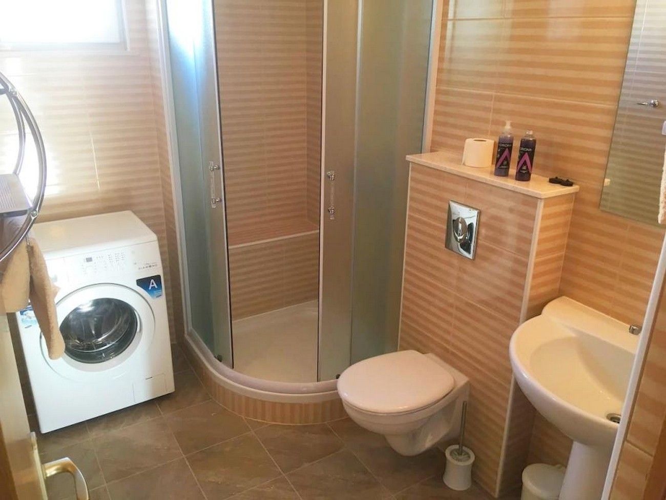 Three bedroom apartment with terrace and sea view Lokva Rogoznica, Omiš  A-c