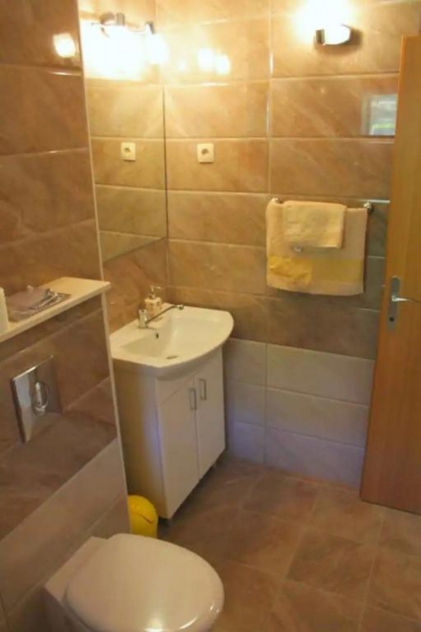 Three bedroom apartment with terrace and sea view Lokva Rogoznica, Omiš  A-c